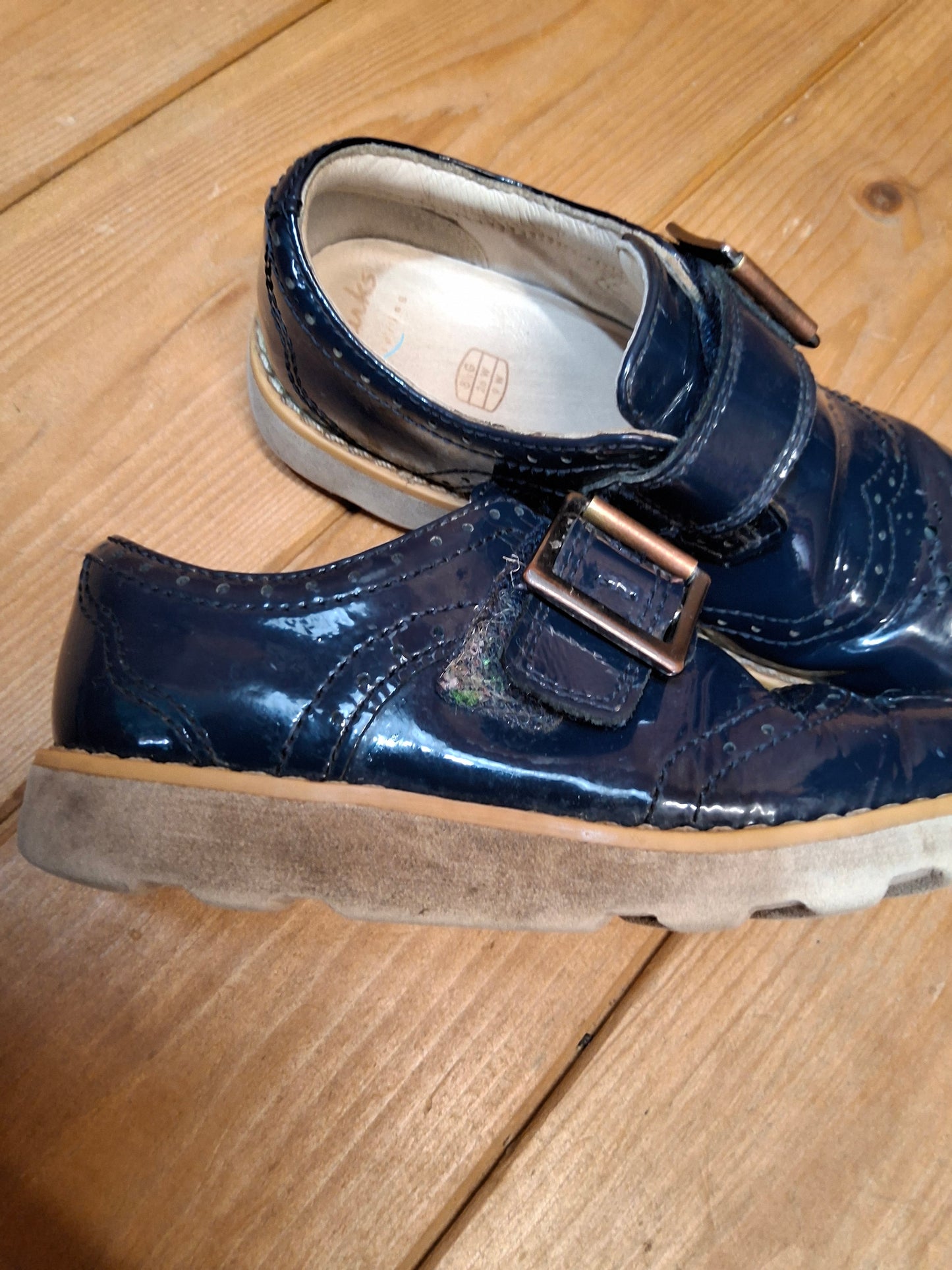 Clarks Navy Patent Brogue Shoes Size 8.5G β Velcro Fastening Kids School Shoes