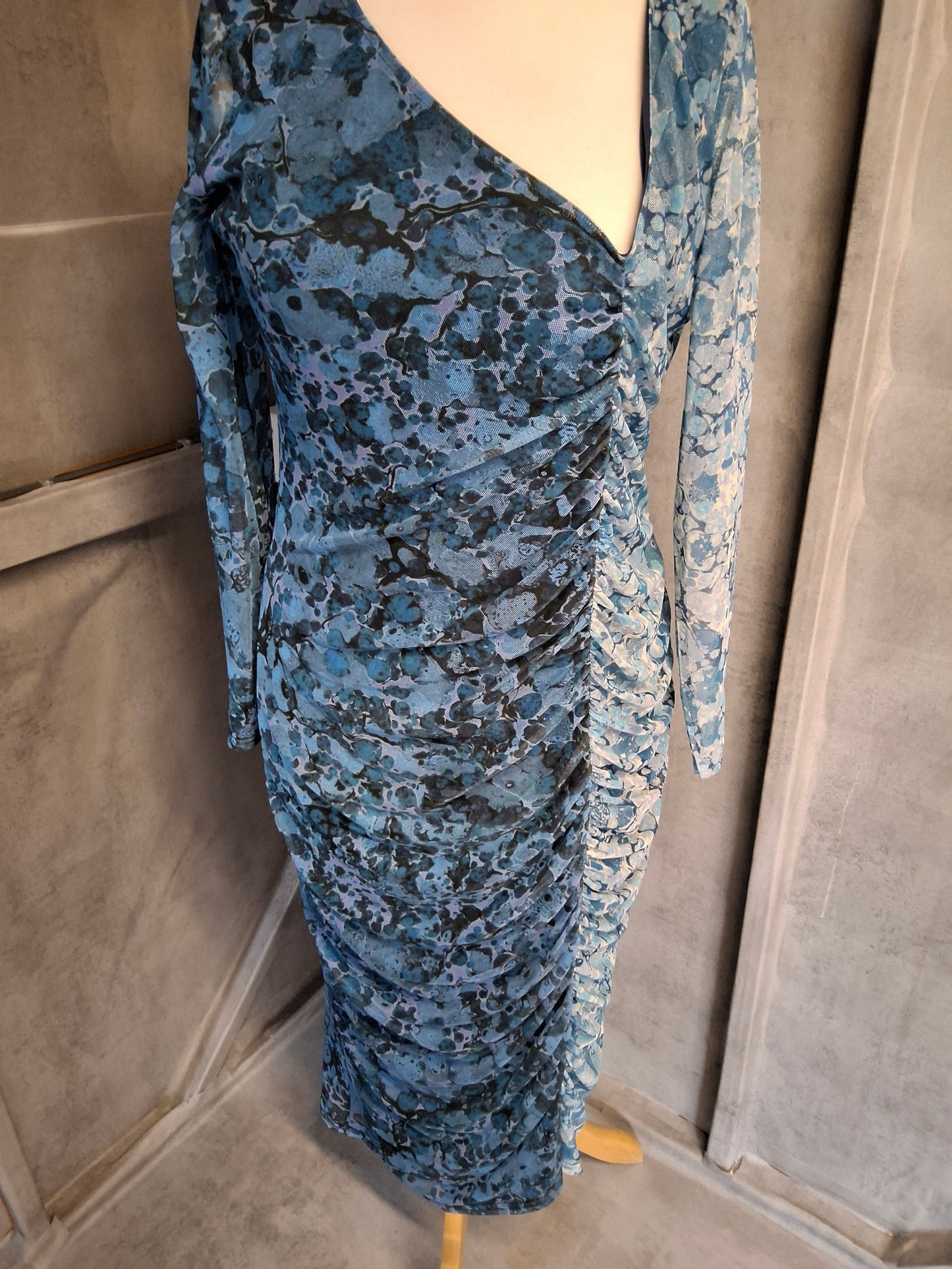 Warehouse Petite Blue Ruched Midi Dress – Size 14