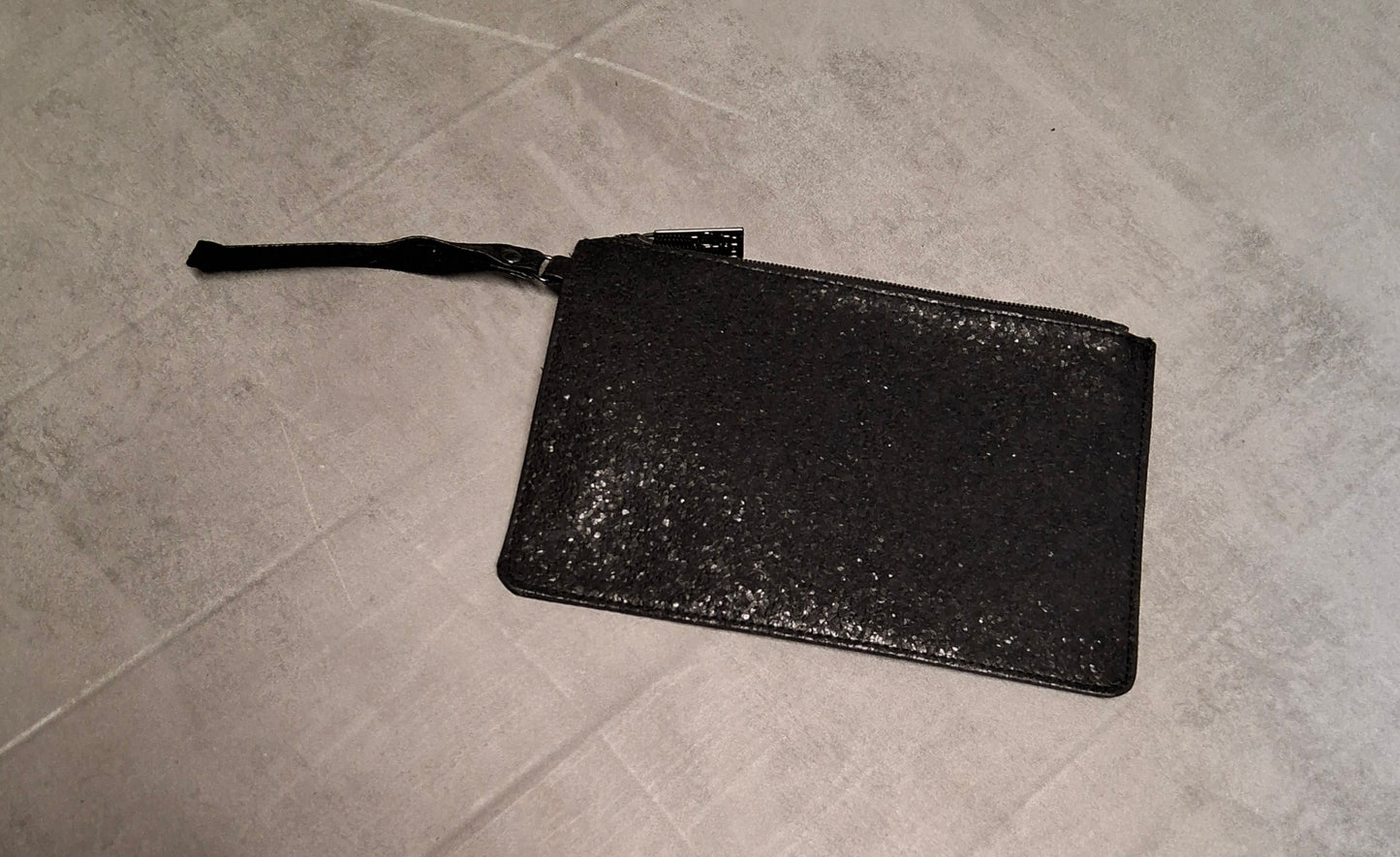 Full Panda Black Glitter Clutch Bag ā NWOT āØ