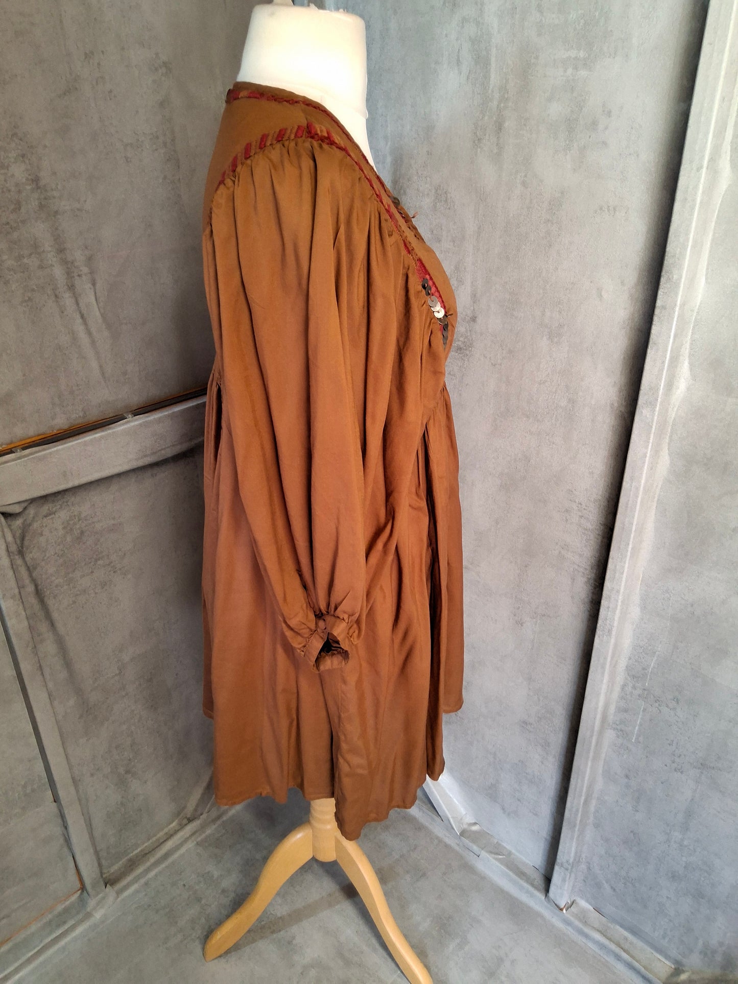Monsoon Light Brown Embroidered Dress – Size 12 – 100% Viscose