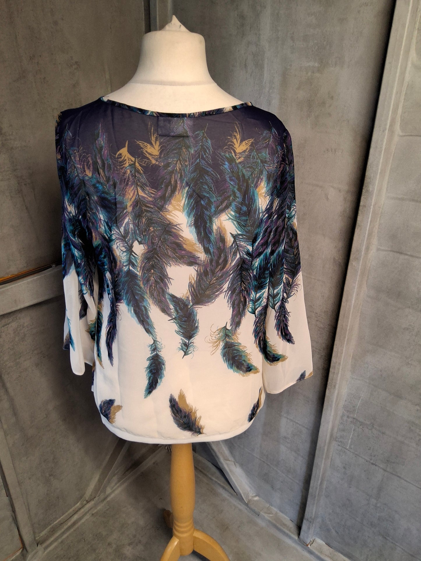 Wallis Purple, Blue & White Feather Print Sheer Tie-Front Blouse – Size 10 Petite