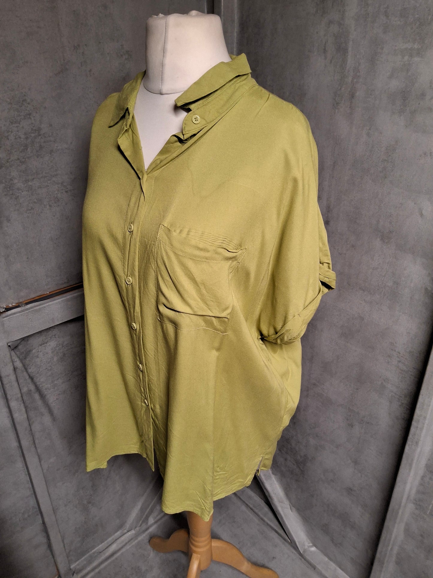 George Relaxed Fit Green Shirt – Size 16 – For When You’re Too Tired to Try, But Still Want Compliments