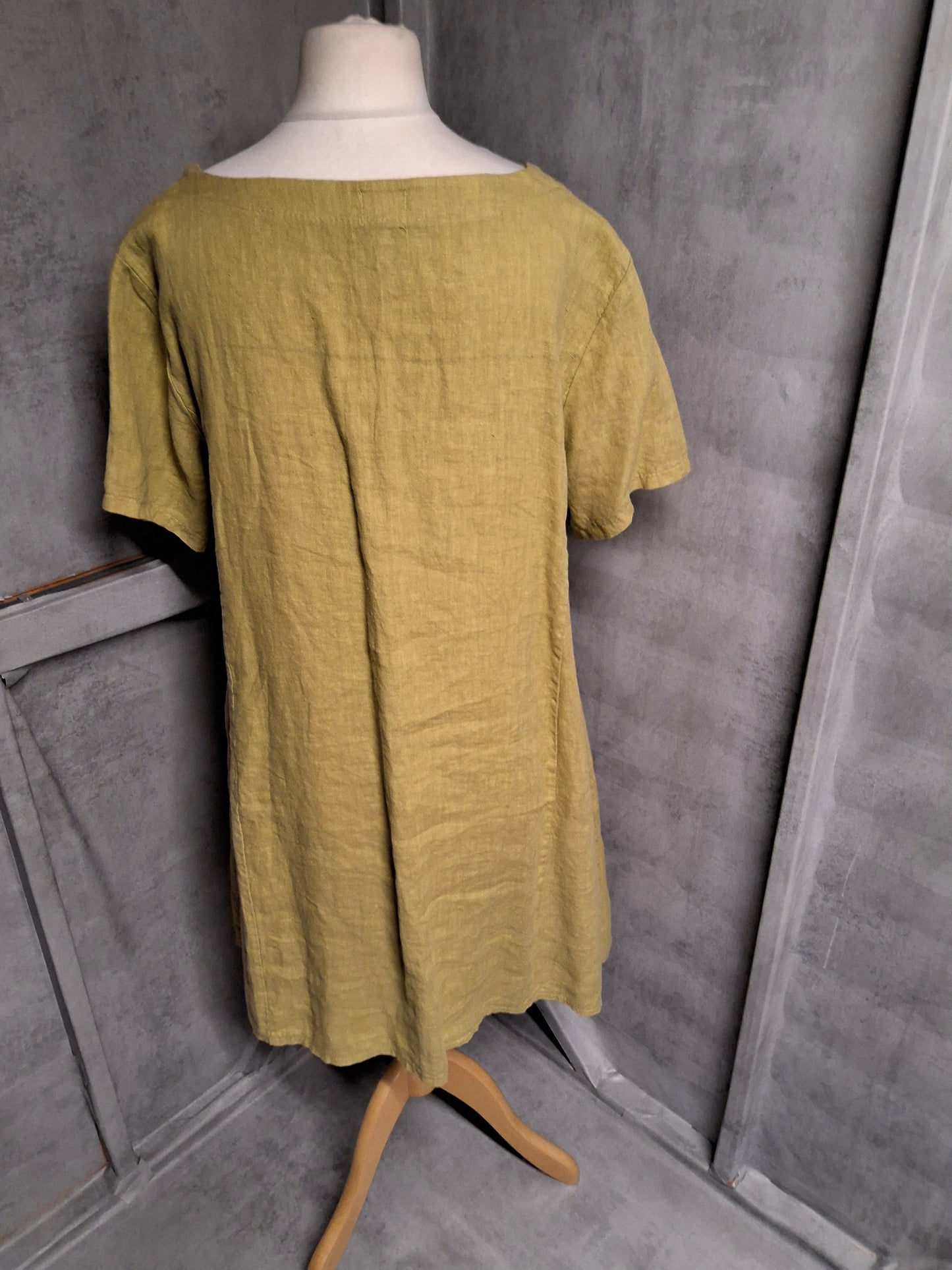 Vera Tucci Italian Linen Midi Dress β Light Green β UK size 12β16