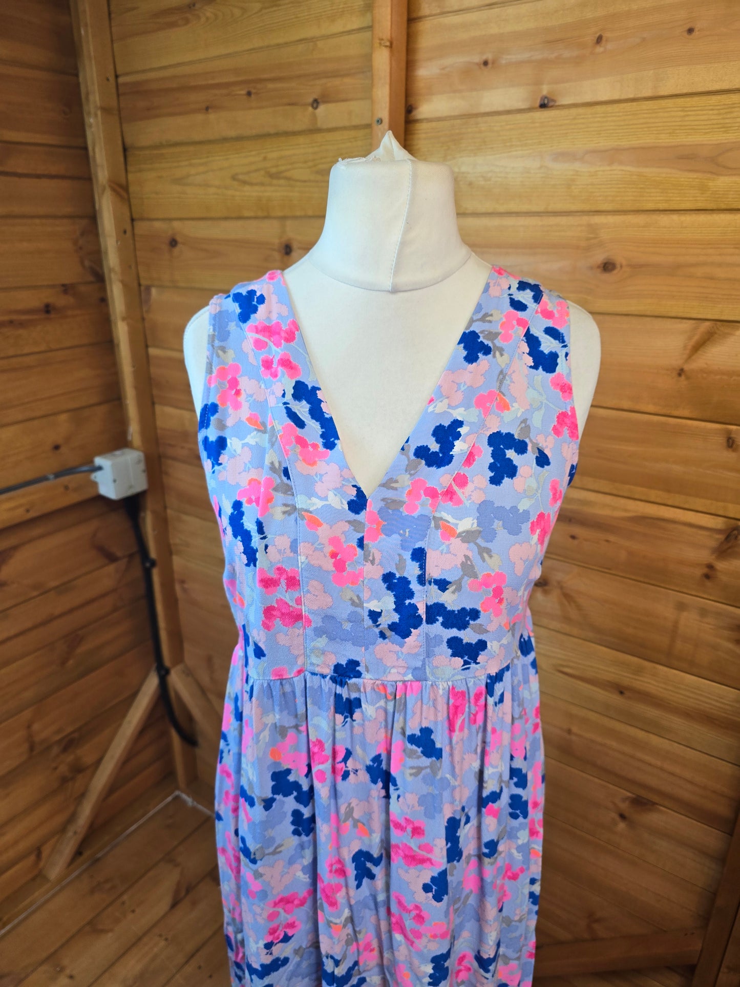 Joules Blue Pink Floral Maxi Dress ā Size 12 ā Viscose š