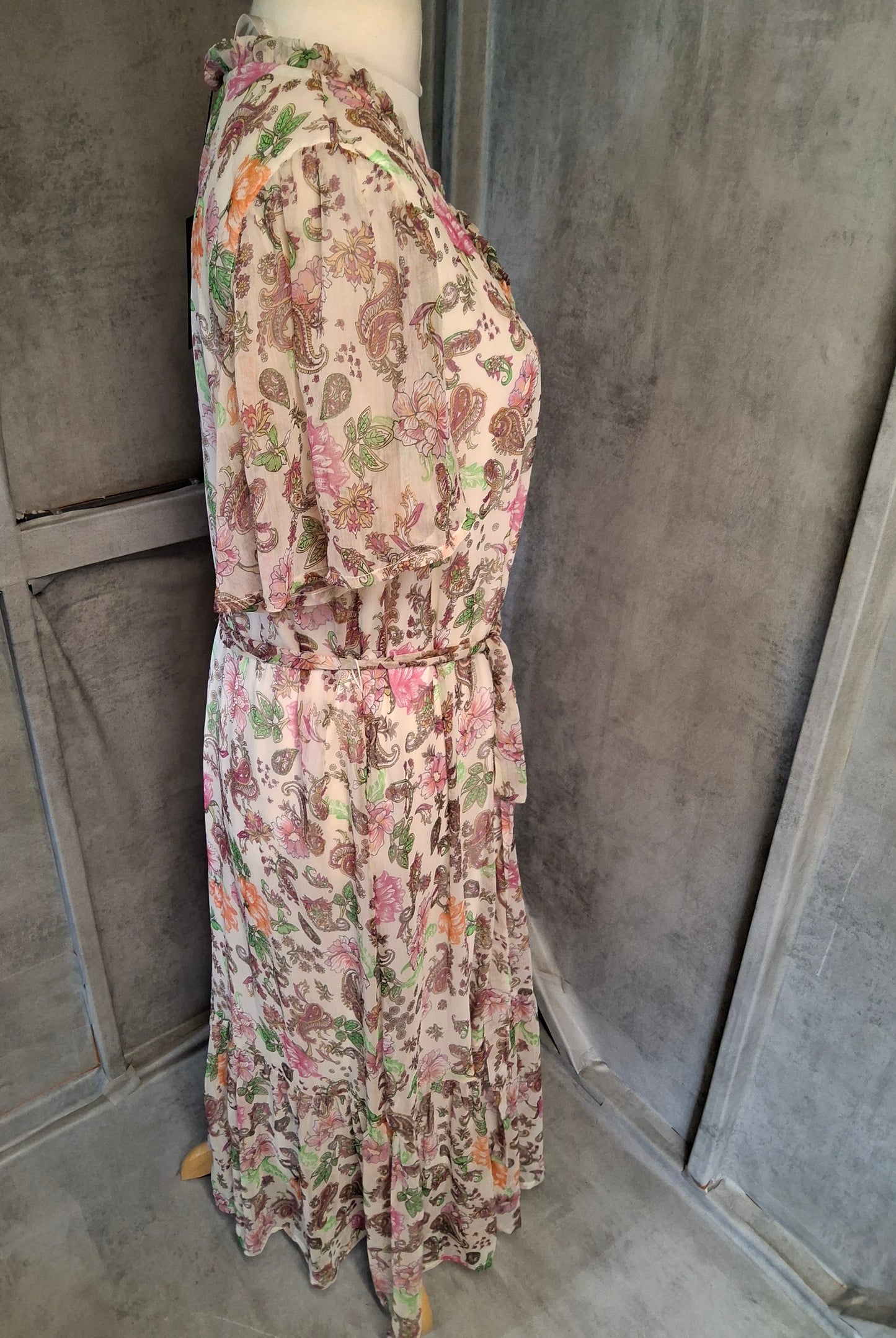 Vero Moda Floral Midi/Long Dress – Size L (UK 16 Approx) – BNWT – 100% Polyester