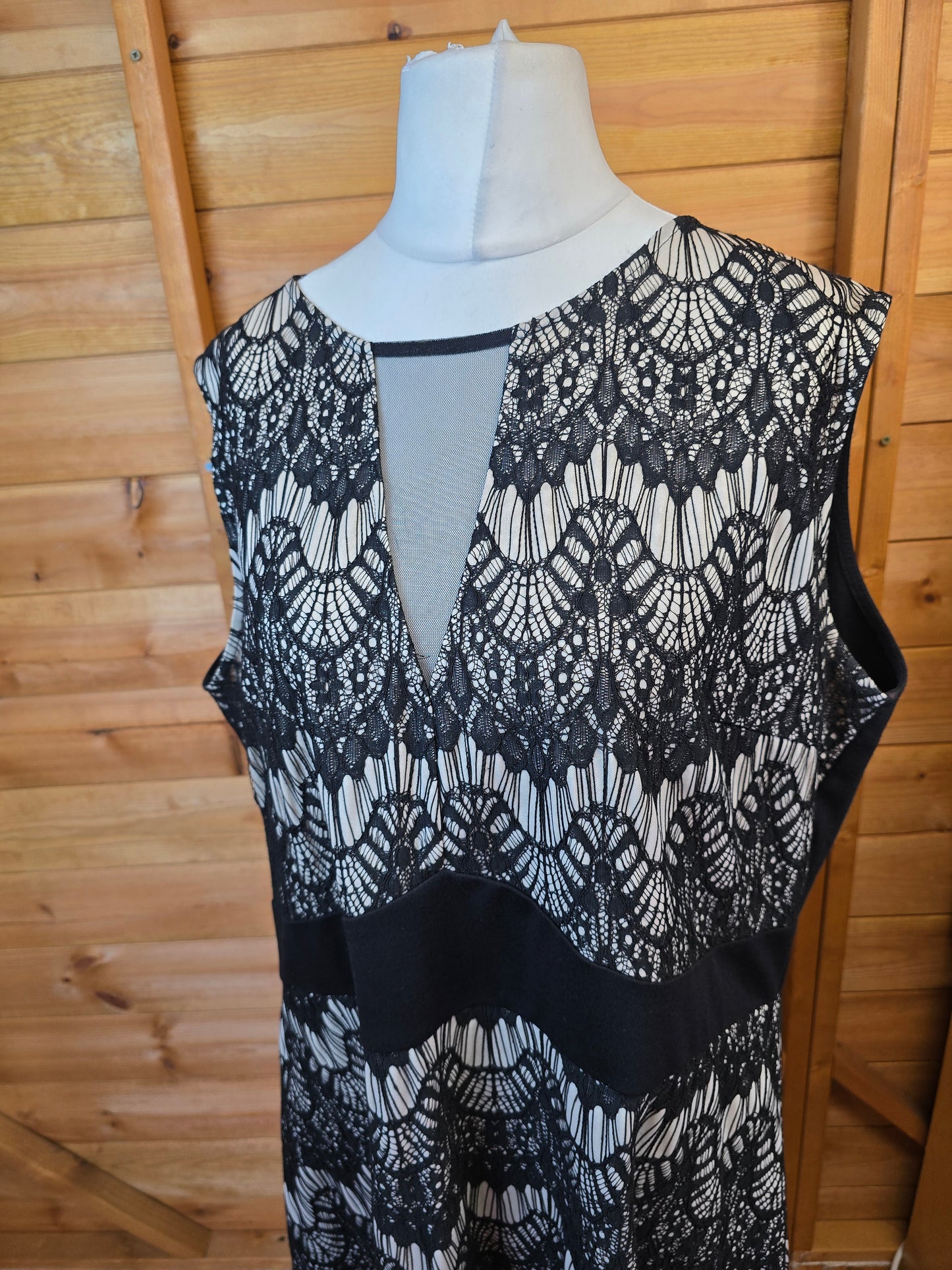 SimplyBe black & nude lace sleeveless midi dress size 24