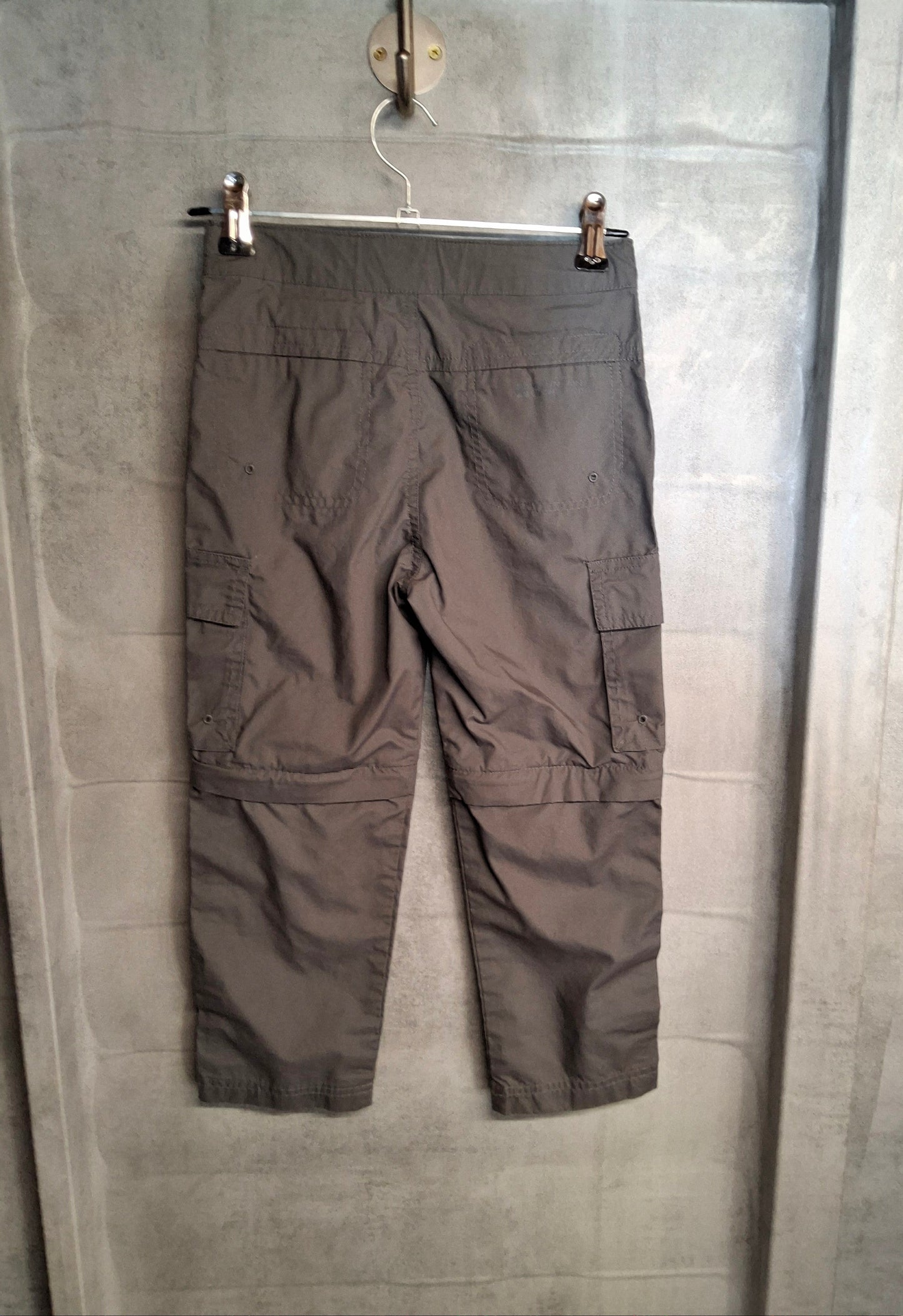 Mountain Warehouse Grey Zip-Off Trousers ā Boys 5-6 Years ā Polyester Cotton