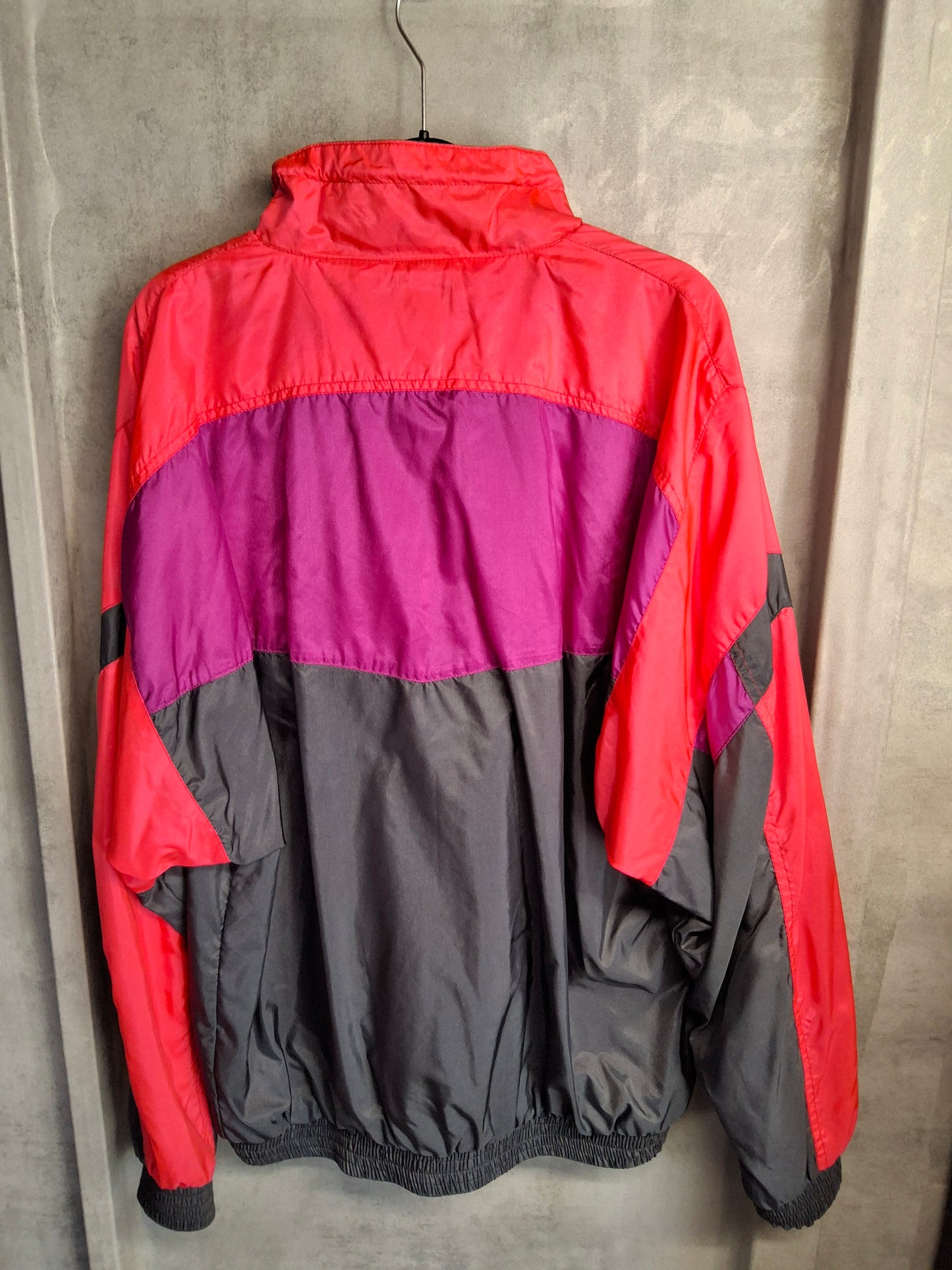 Vintage 90s Nike Windbreaker Jacket – Size M – Pit to Pit 21”