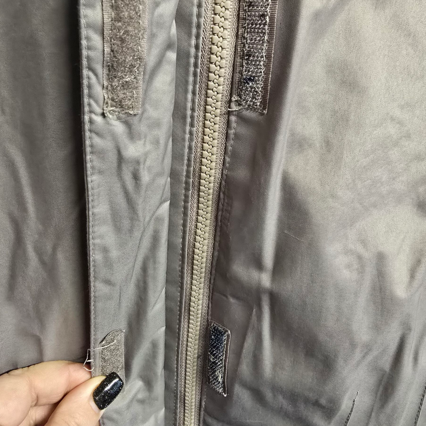 Regatta Beige Waterproof Hydrafort Jacket – Size 18 – Foldaway Hood