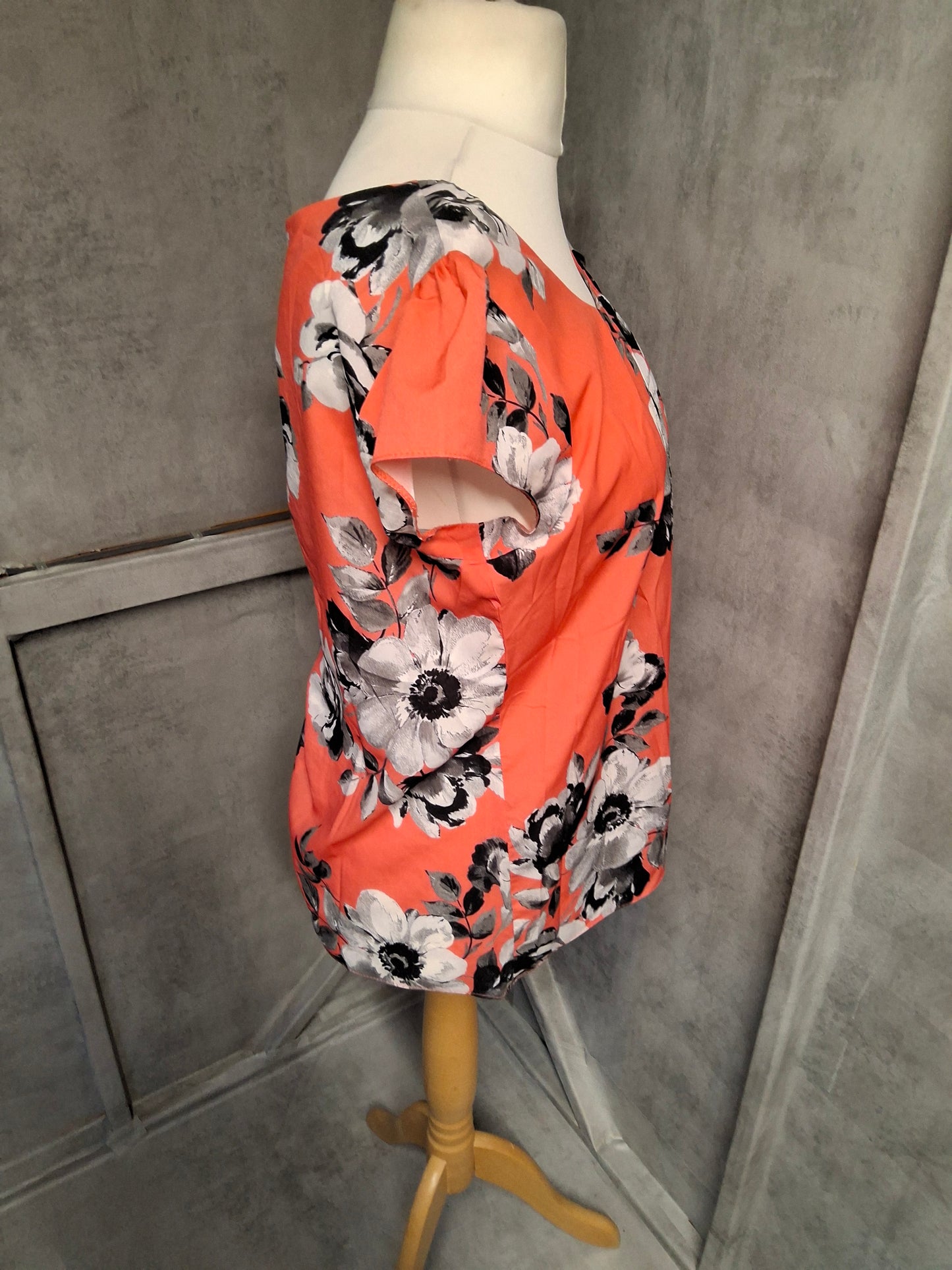 Wallis Orange Floral Zip-Back Blouse โ Size 12 ๐บ