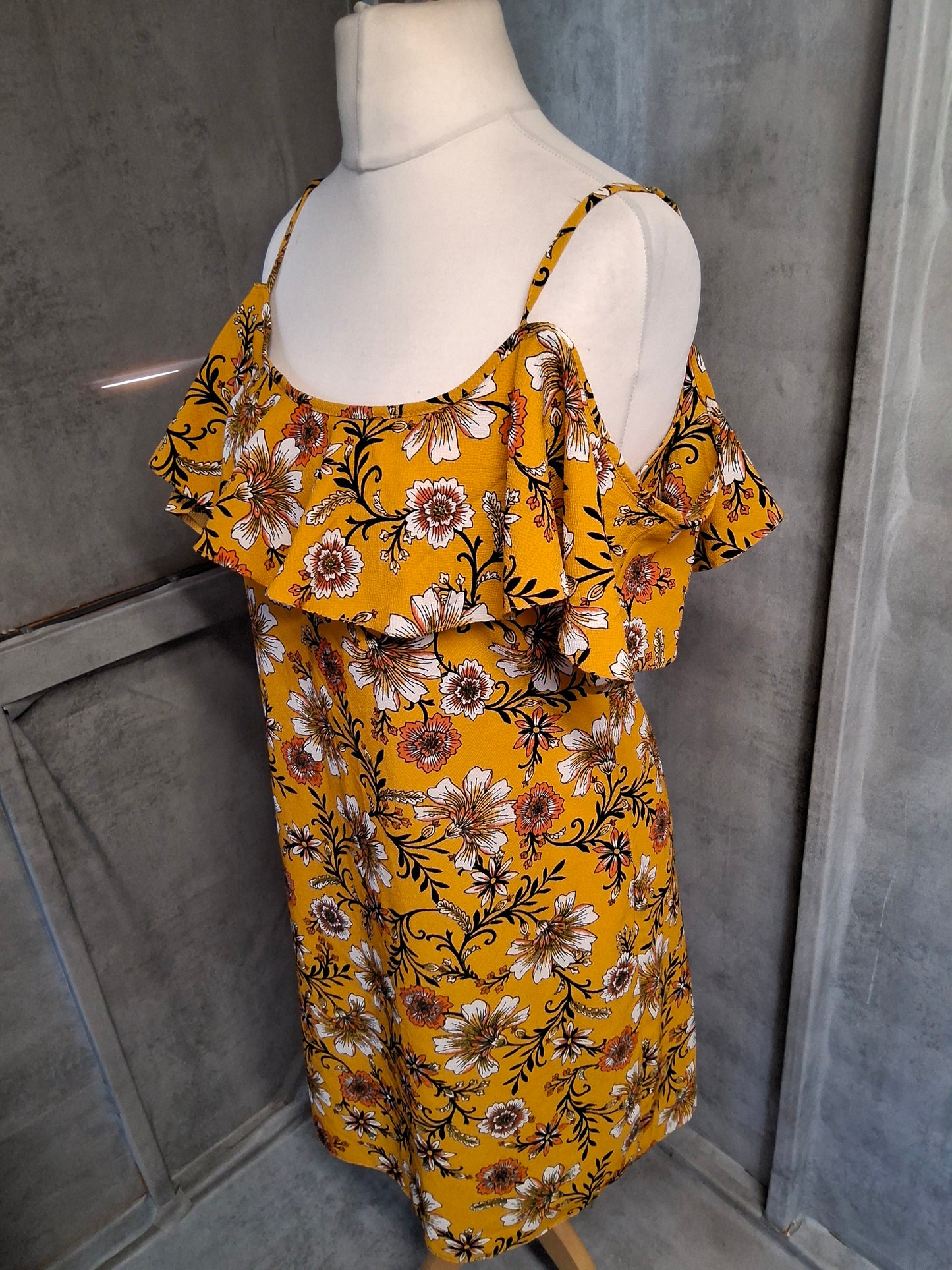 Matalan Yellow Off-Shoulder Floral Mini Dress – Sunshine in Outfit Form! Size 12