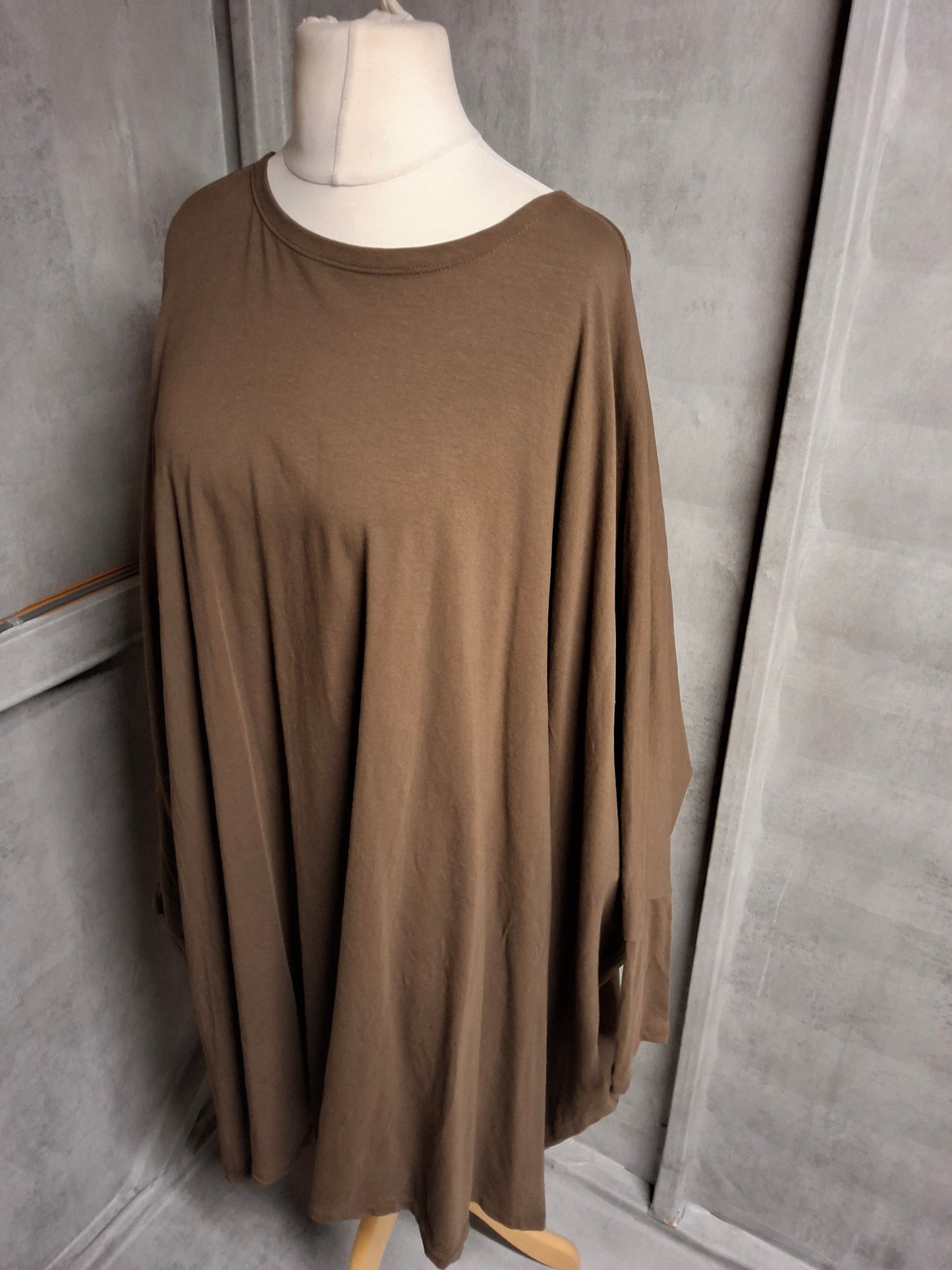 Influence London Oversized Brown T-Shirt Dress β UK 20+ β Asymmetrical Hem