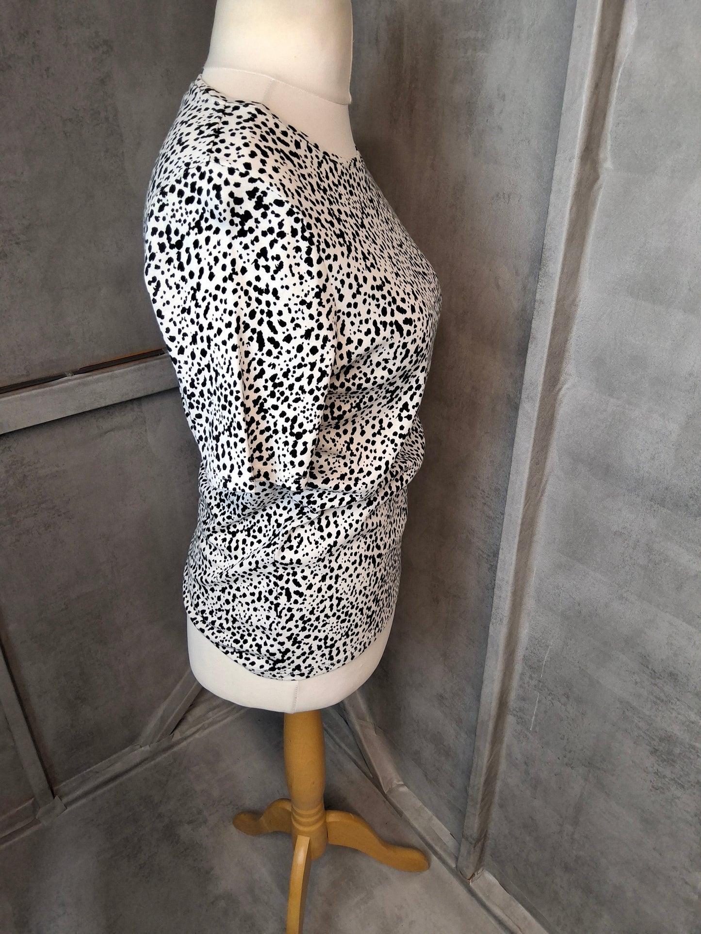 M&S Size 16 Animal Print T-Shirt – Wild, but Make It Cotton