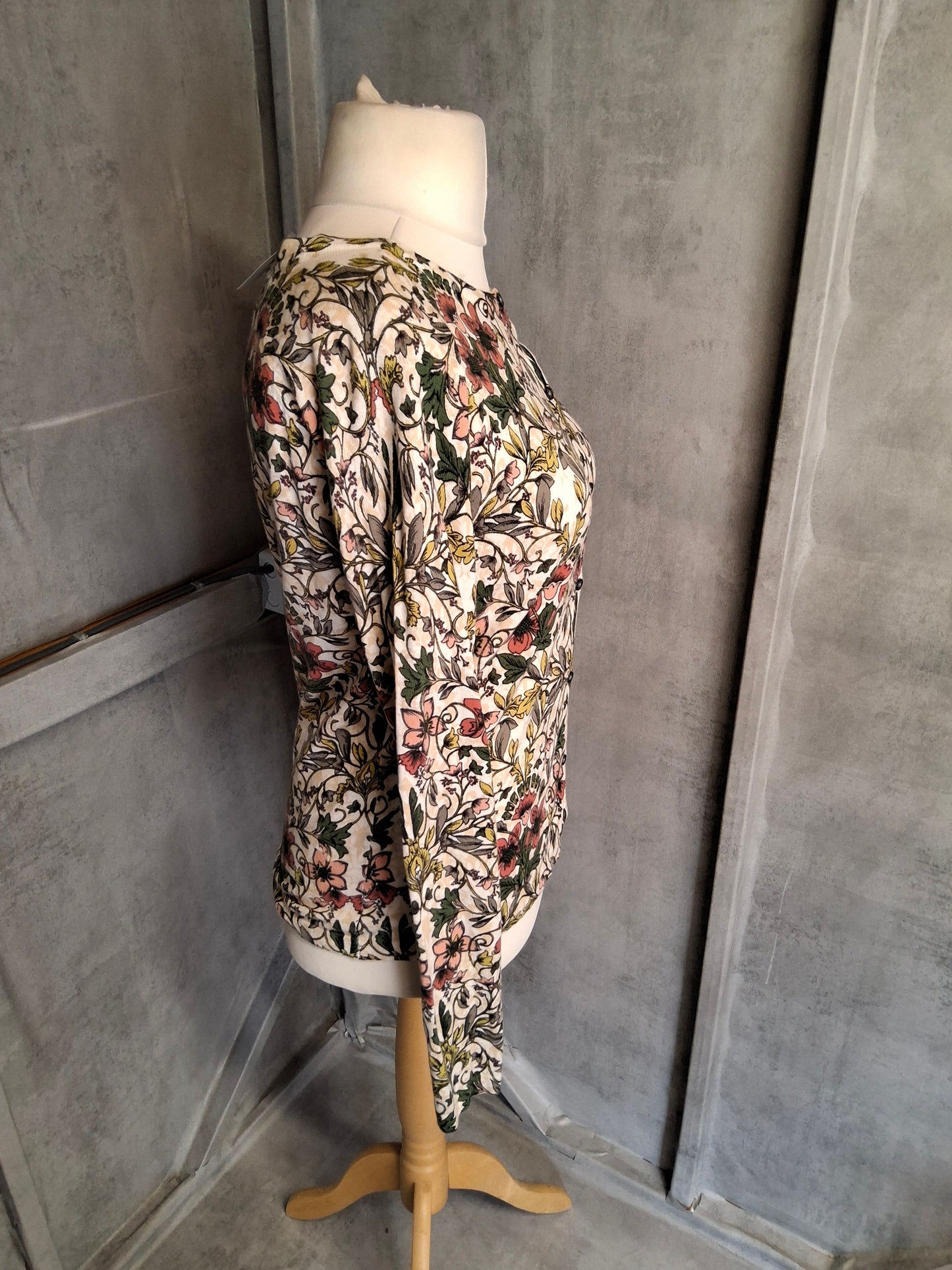 Next Multicolour Floral Button-Up Cardigan ā Size 12 ā NWT
