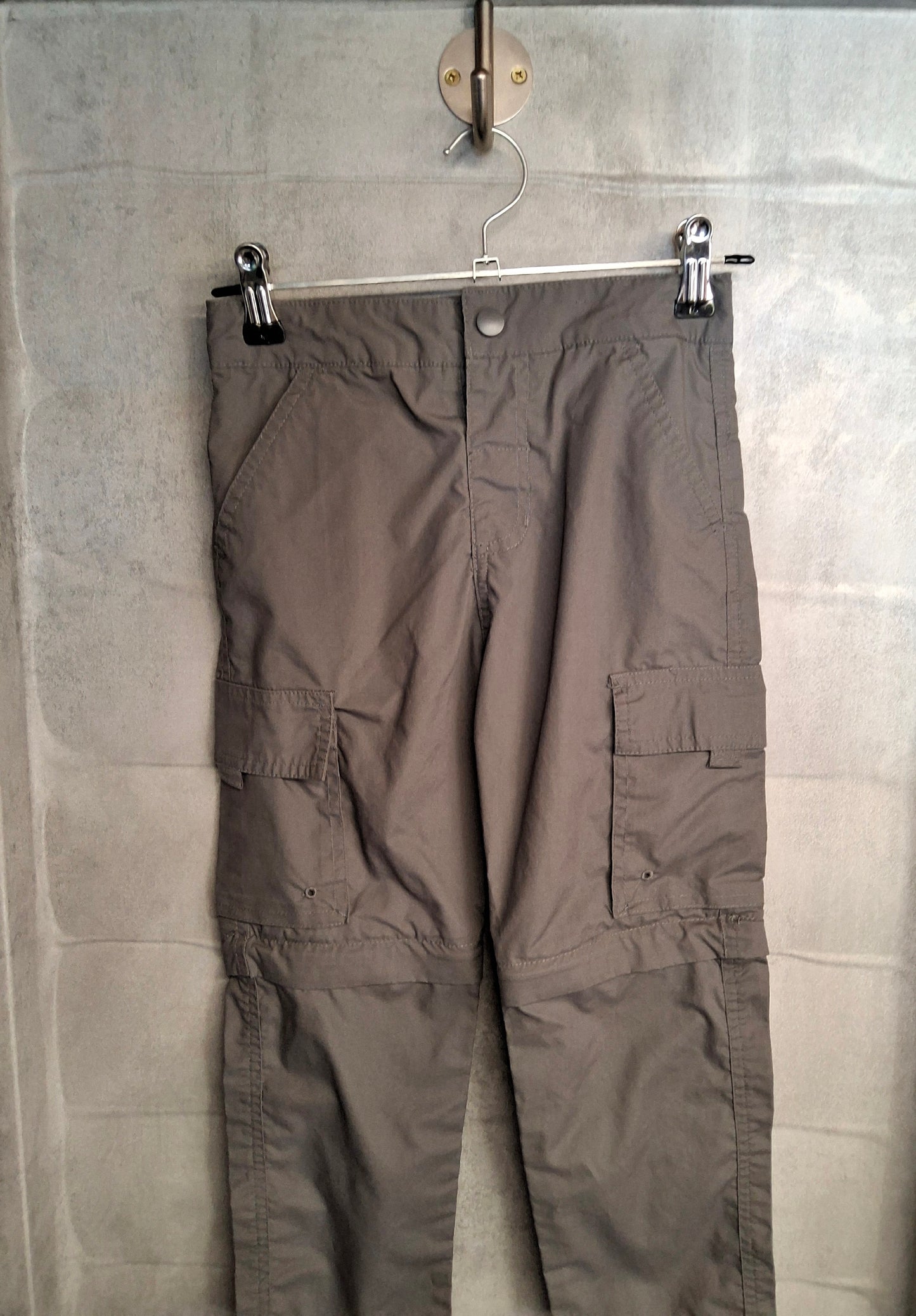 Mountain Warehouse Grey Zip-Off Trousers ā Boys 5-6 Years ā Polyester Cotton