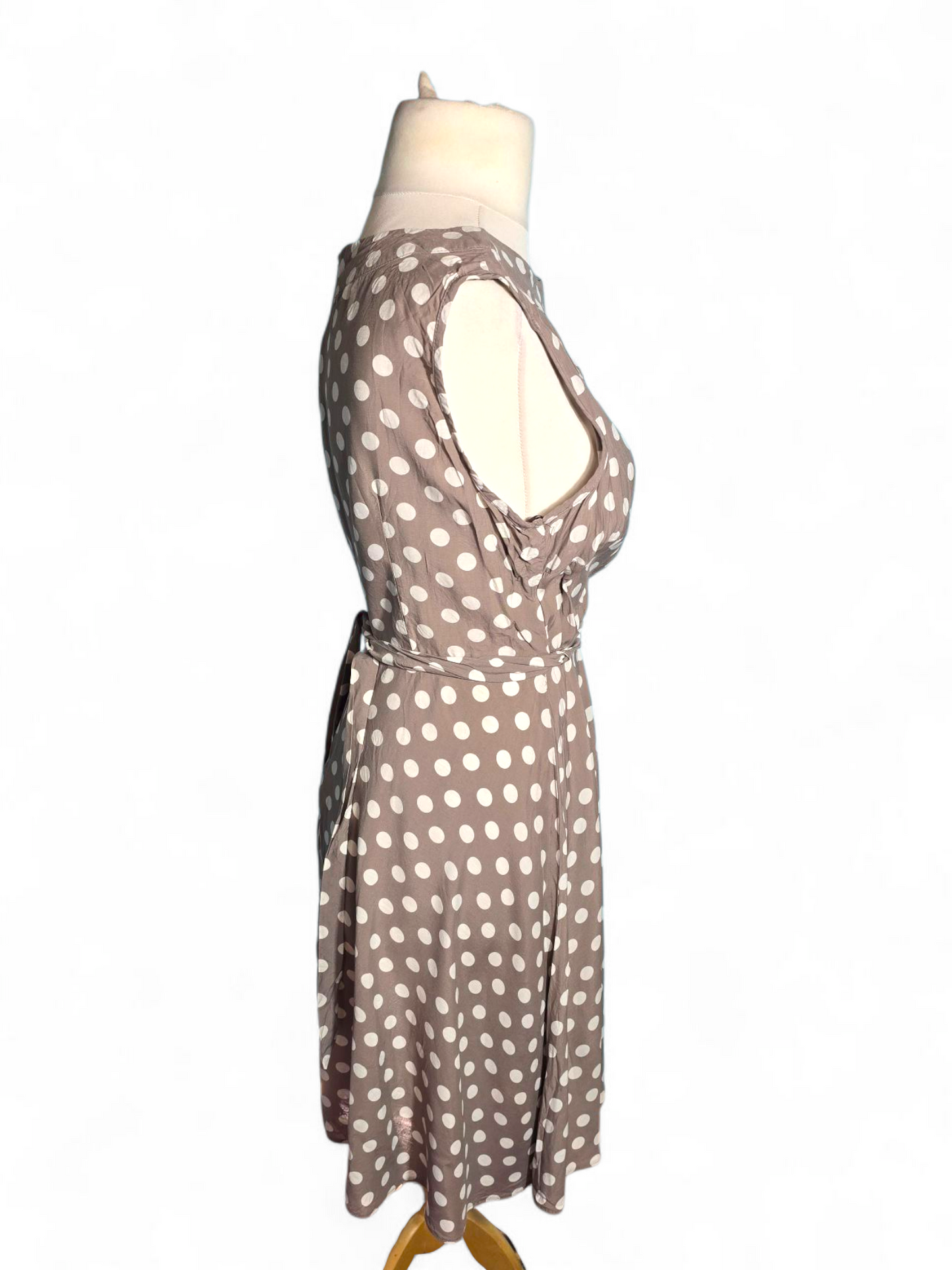 Wallis Petite Light Brown & White Polka Dot Flared Midi Dress | Sleeveless | Belted | 100% Viscose Size 16
