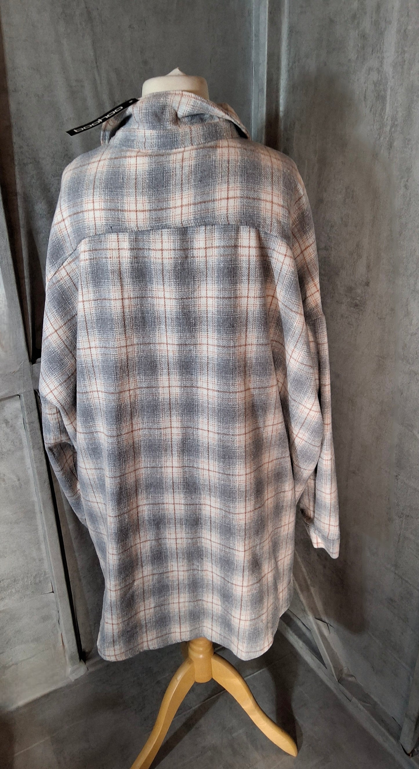 Boohoo Grey & Orange Checked Oversized Shirt – Size 14 – NWT
