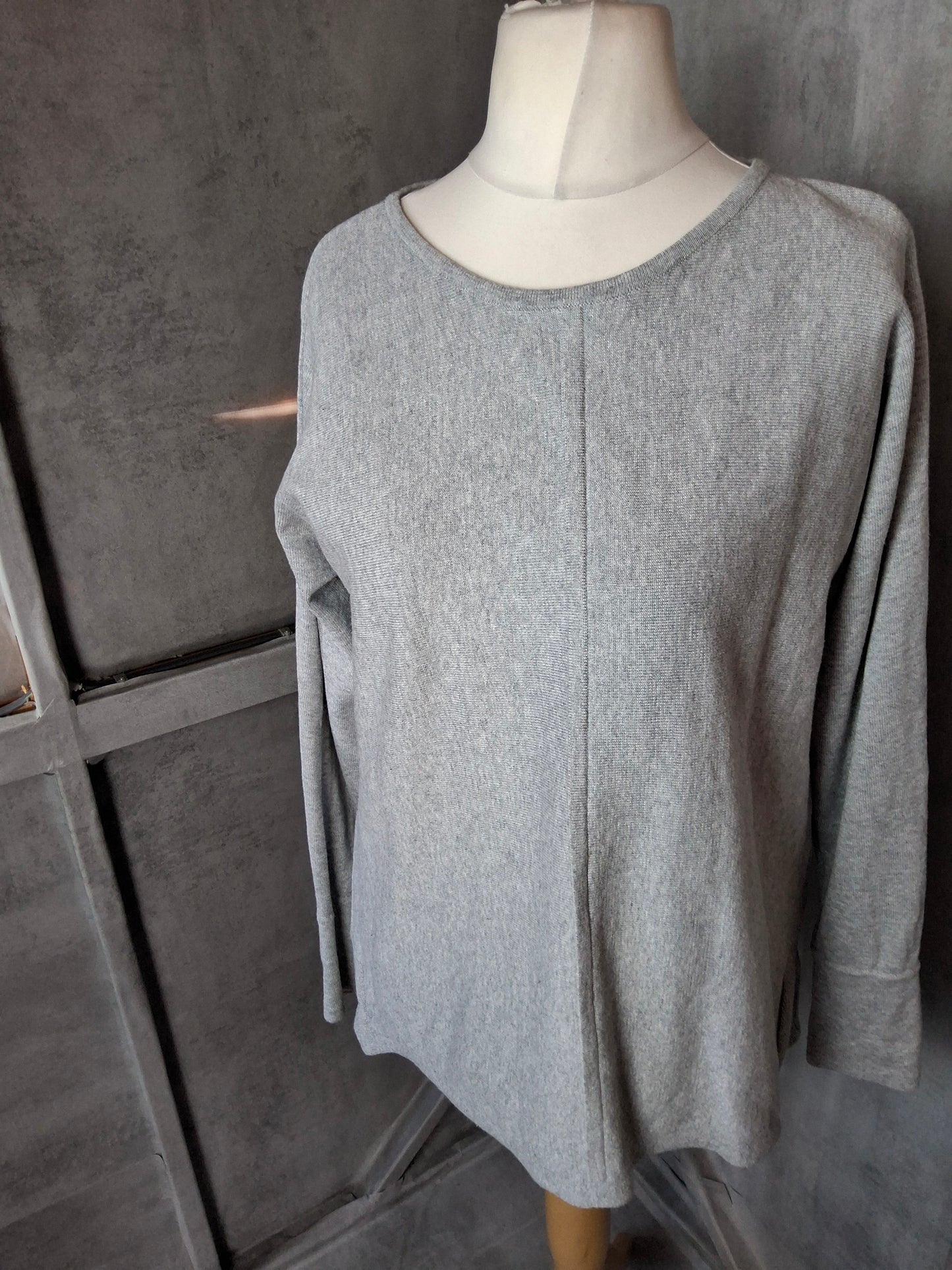 White Stuff Grey Jumper UK size 14 – Soft, Slouchy & Side-Slit Chic