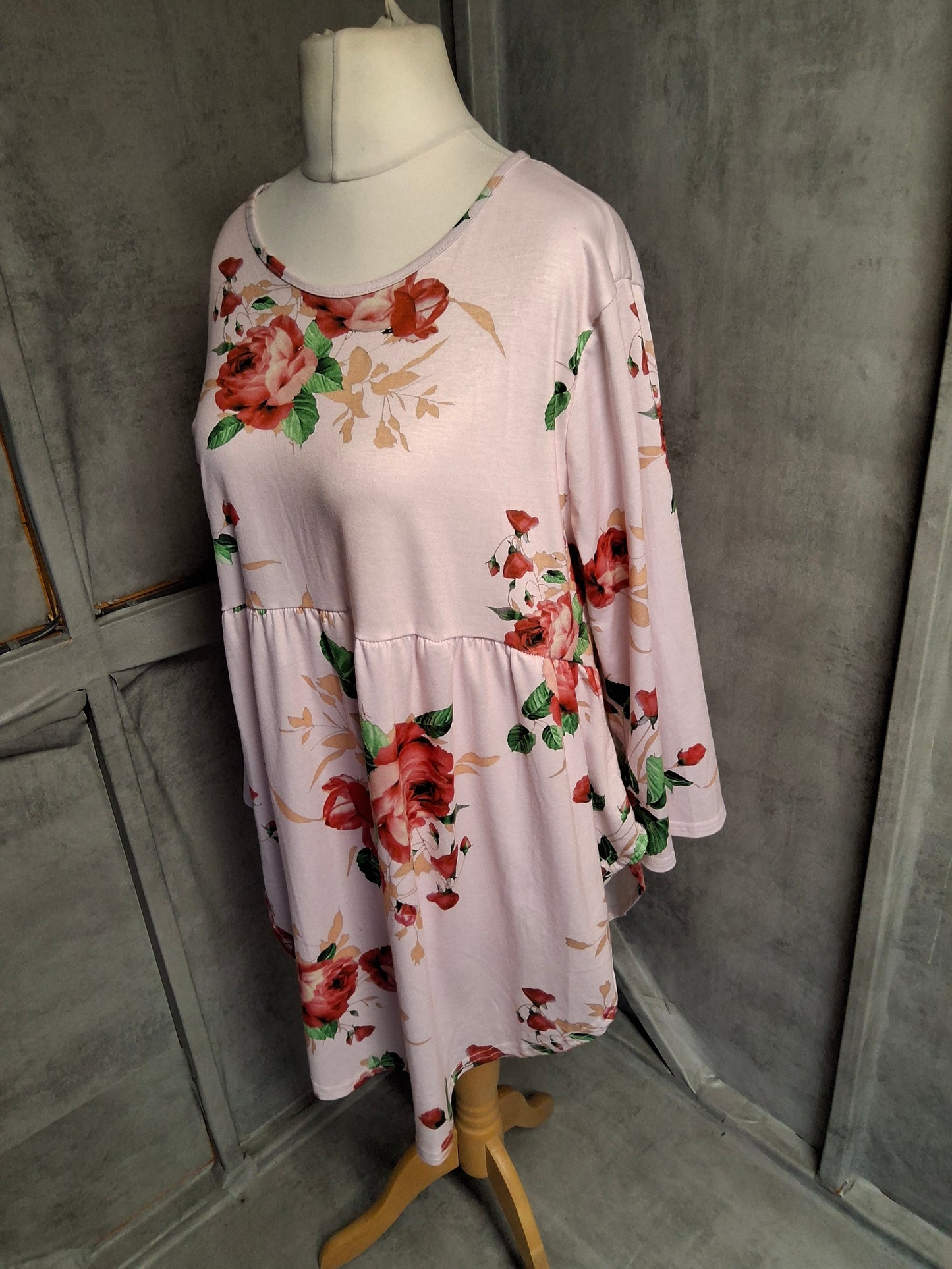 Pink Rose Floral Longline Top β Size XL (UK size 14/16) β Stretchy & Comfy
