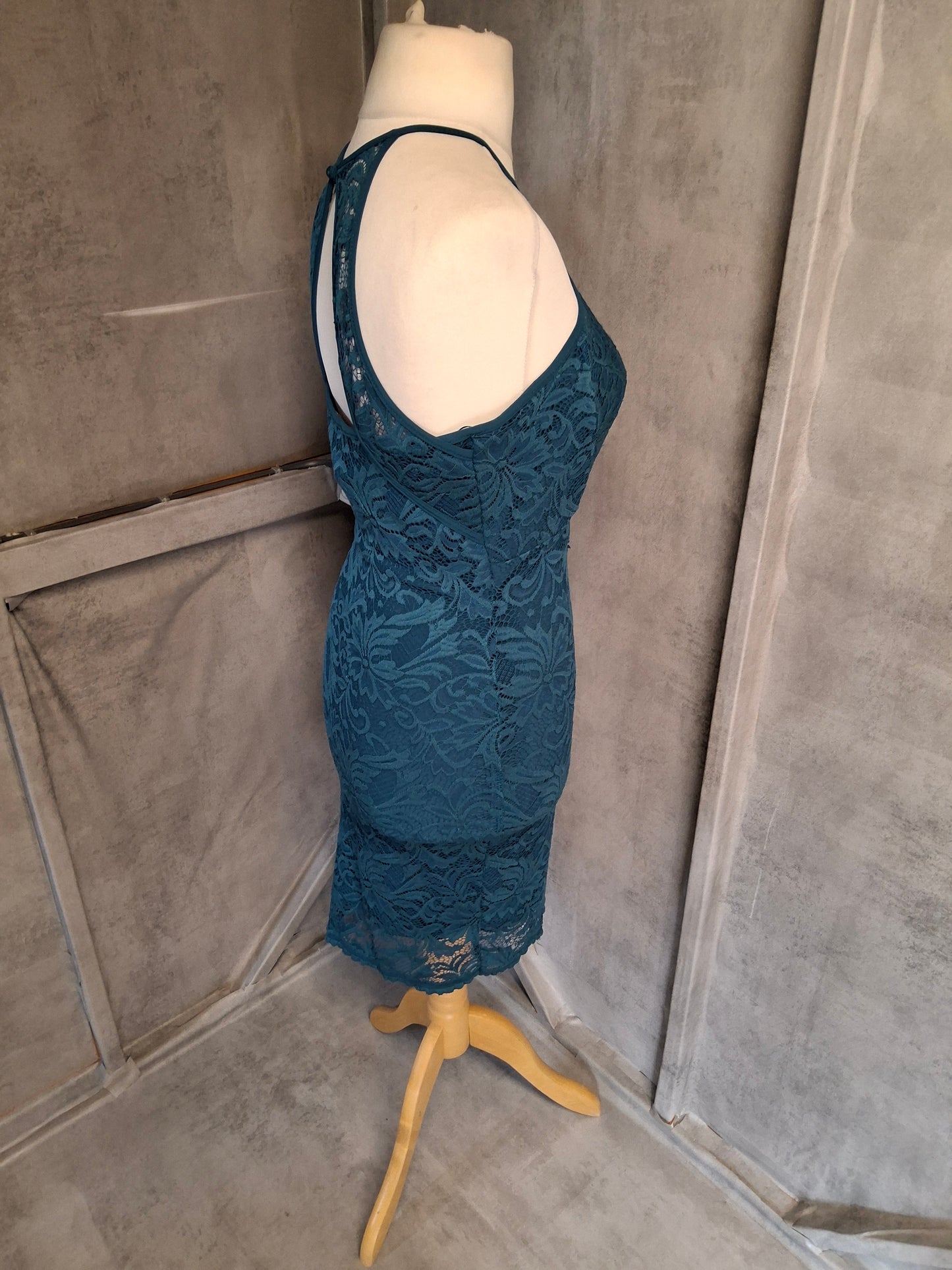 Pink Boutique Teal Lace Bodycon Dress – Size 10