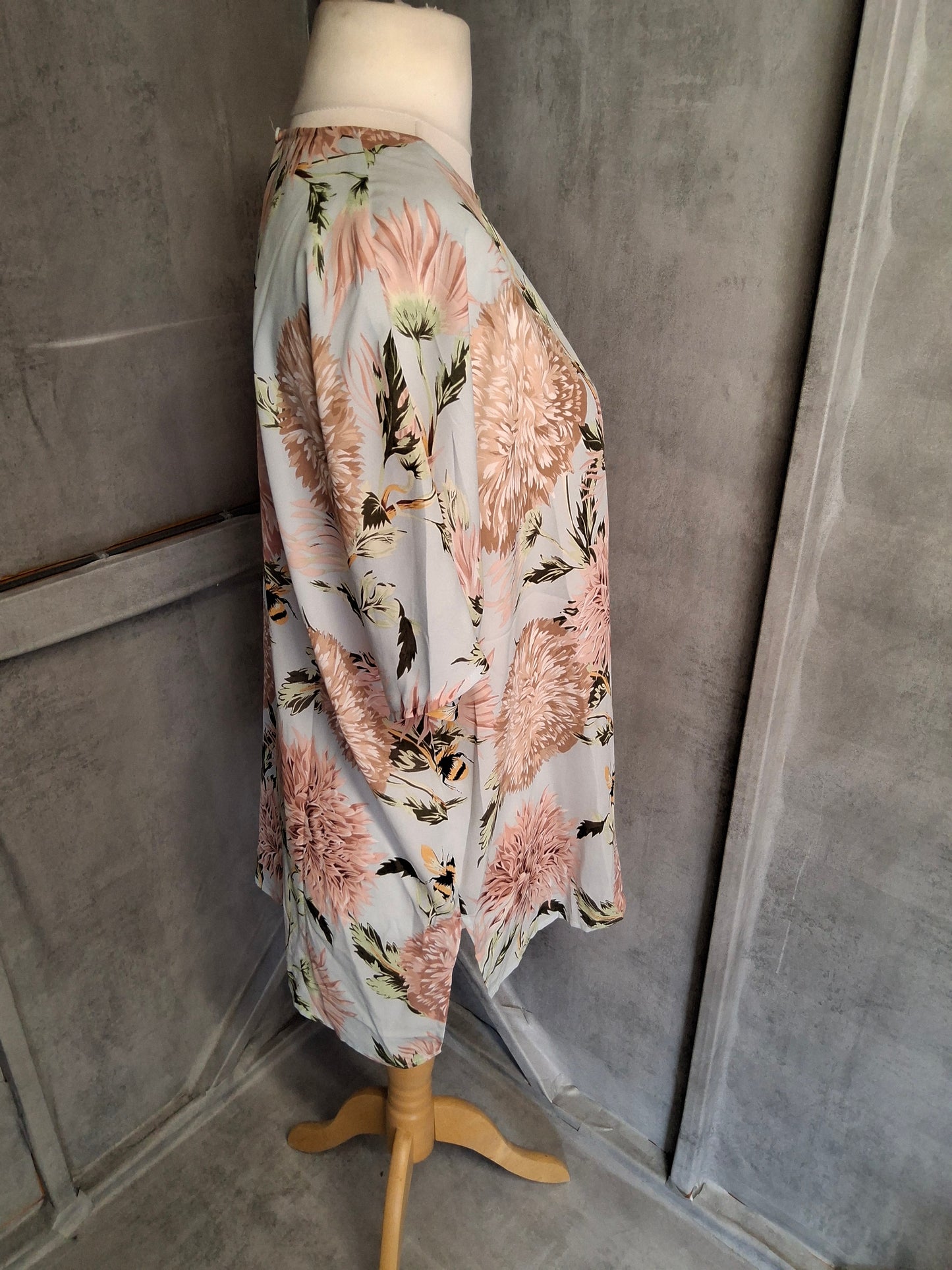 Warehouse Oversized Floral Print Top β Size M (UK size 10β14) β NWT
