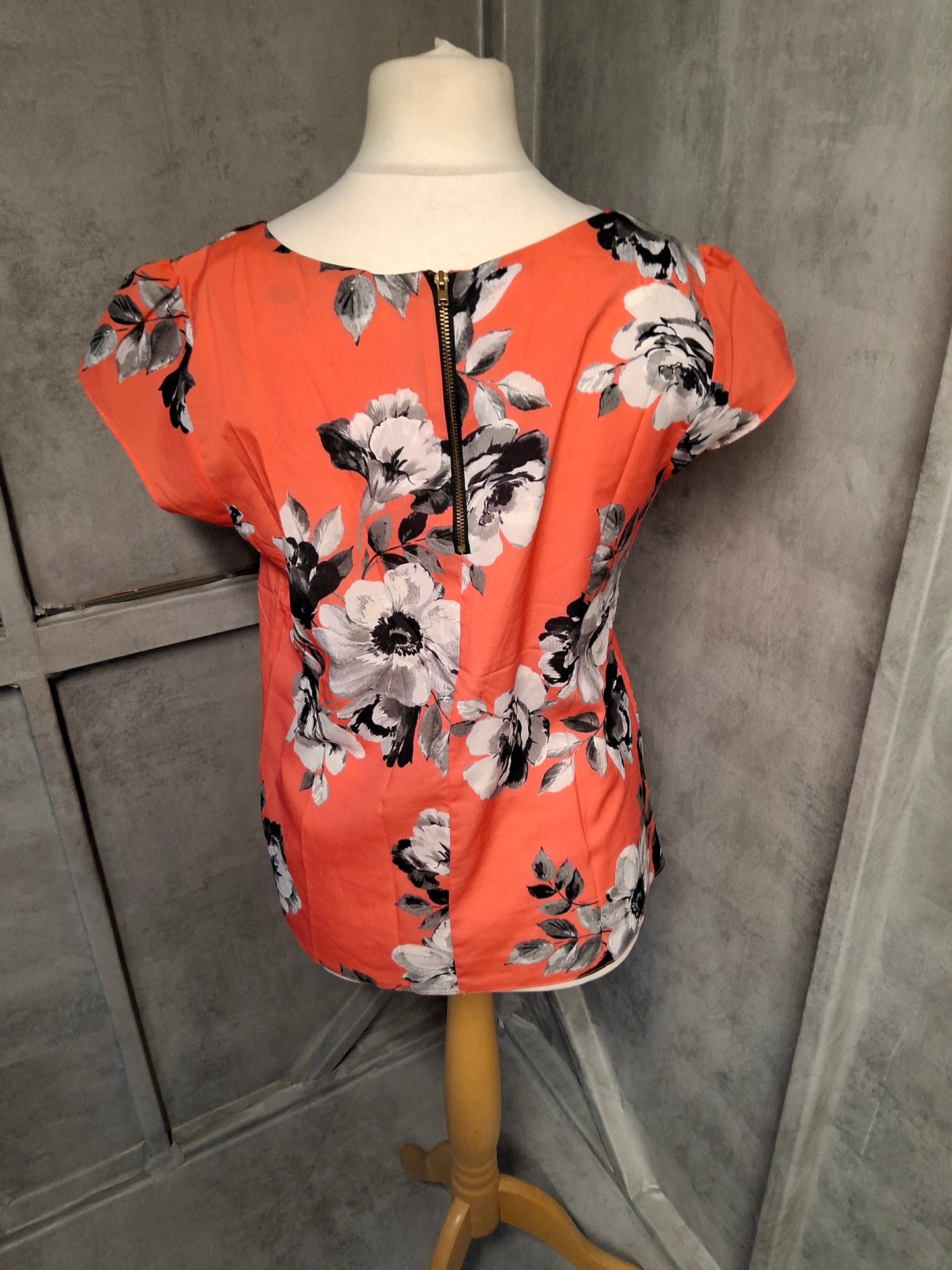 Wallis Orange Floral Zip-Back Blouse โ Size 12 ๐บ