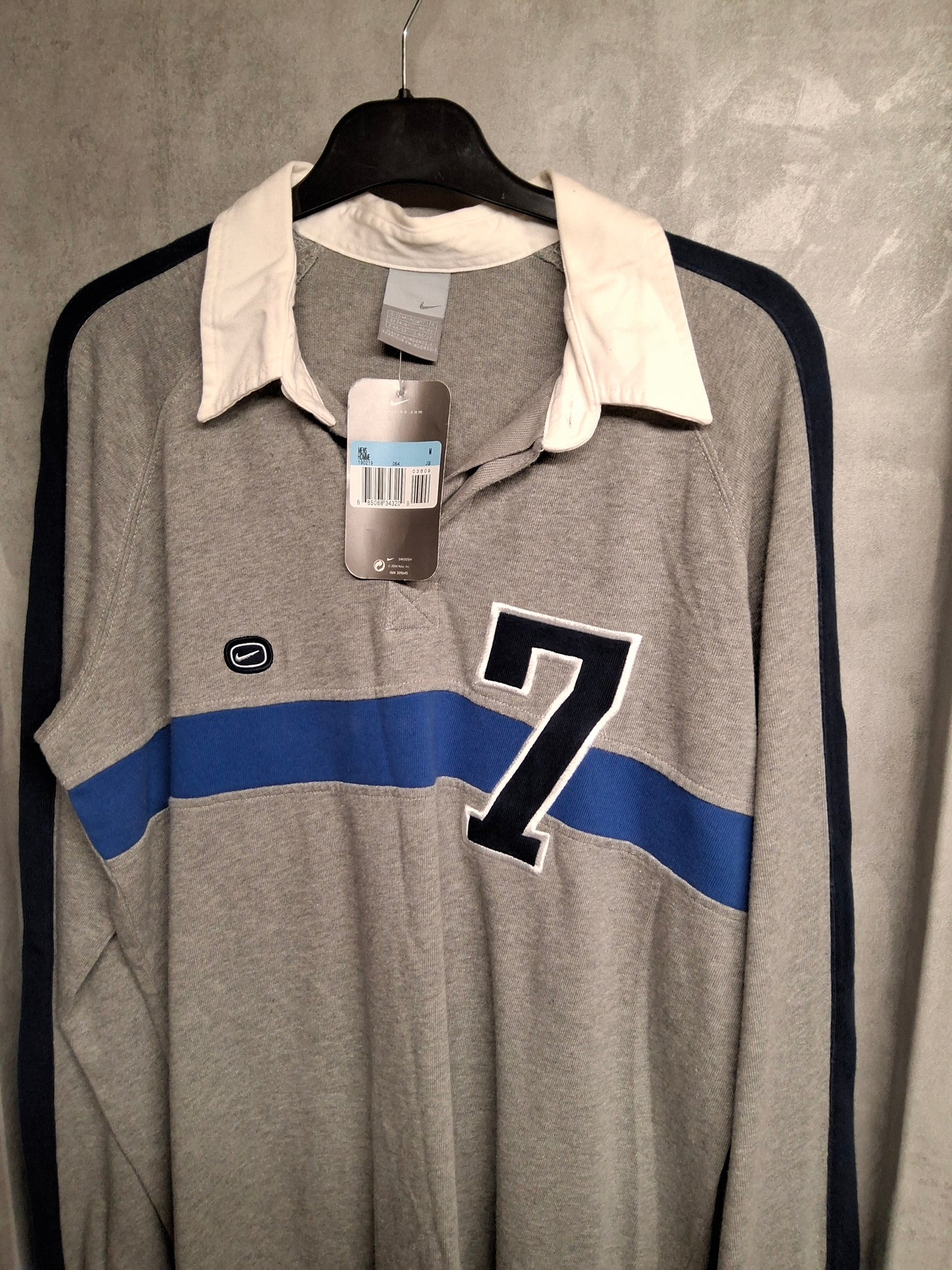 Men's Vintage Y2k Nike Athletic grey & navy long sleeved rugby top tagged