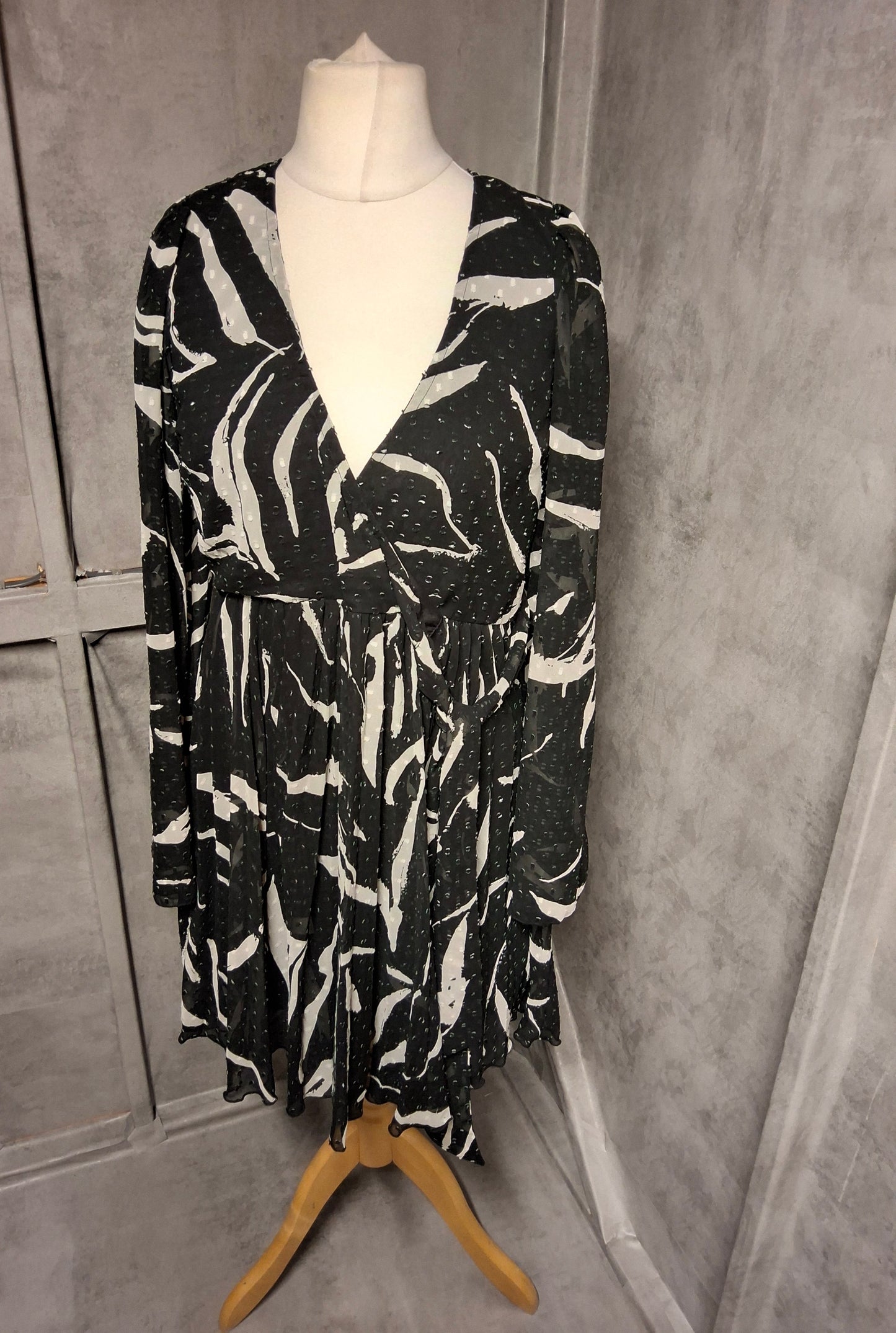 ASOS Black & White Sheer Long Sleeve Wrap Dress | Size 12