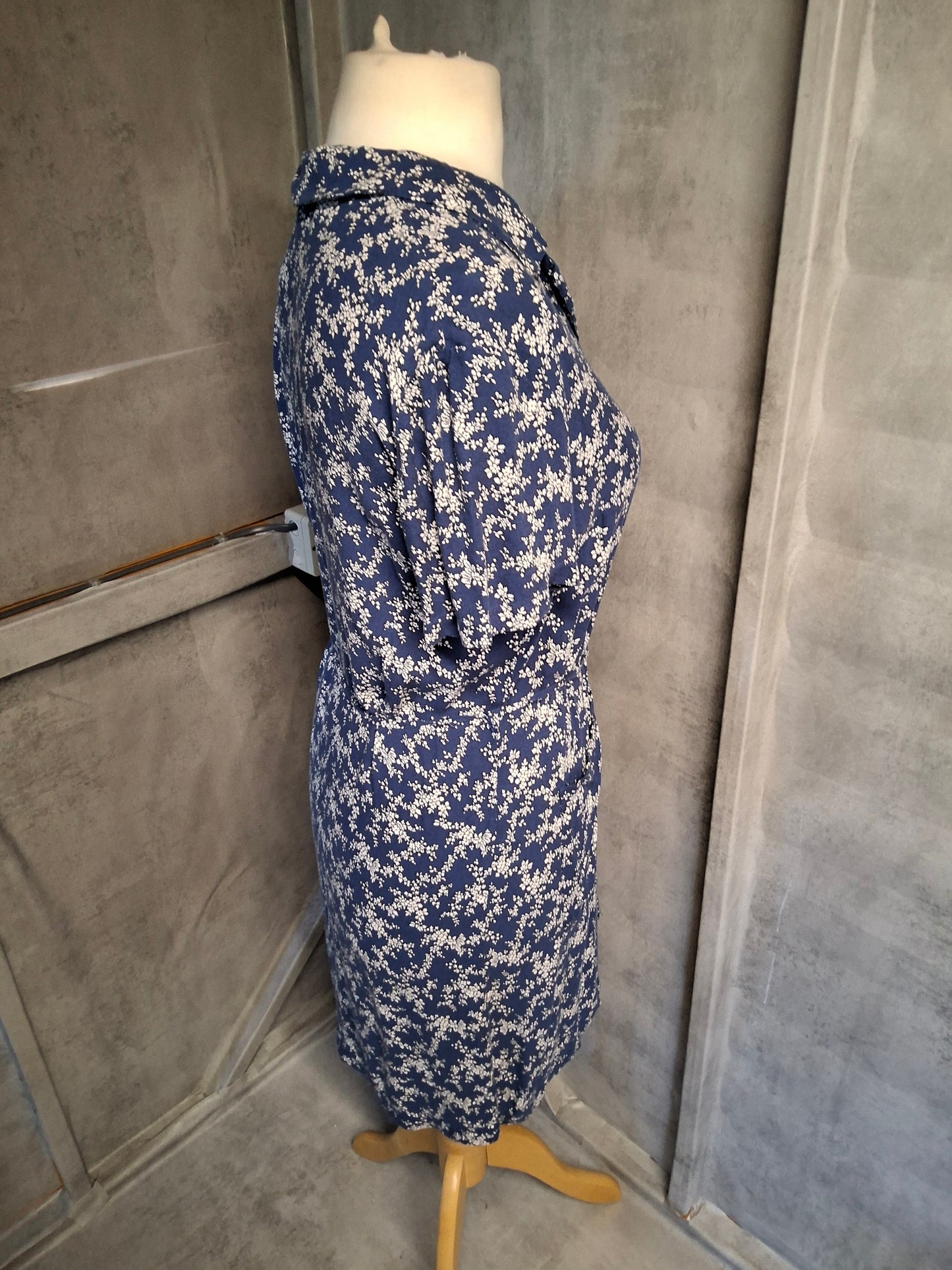 French Connection Blue Floral Shirt Dress β Size M (UK Size 10/12) β Mini Viscose Style