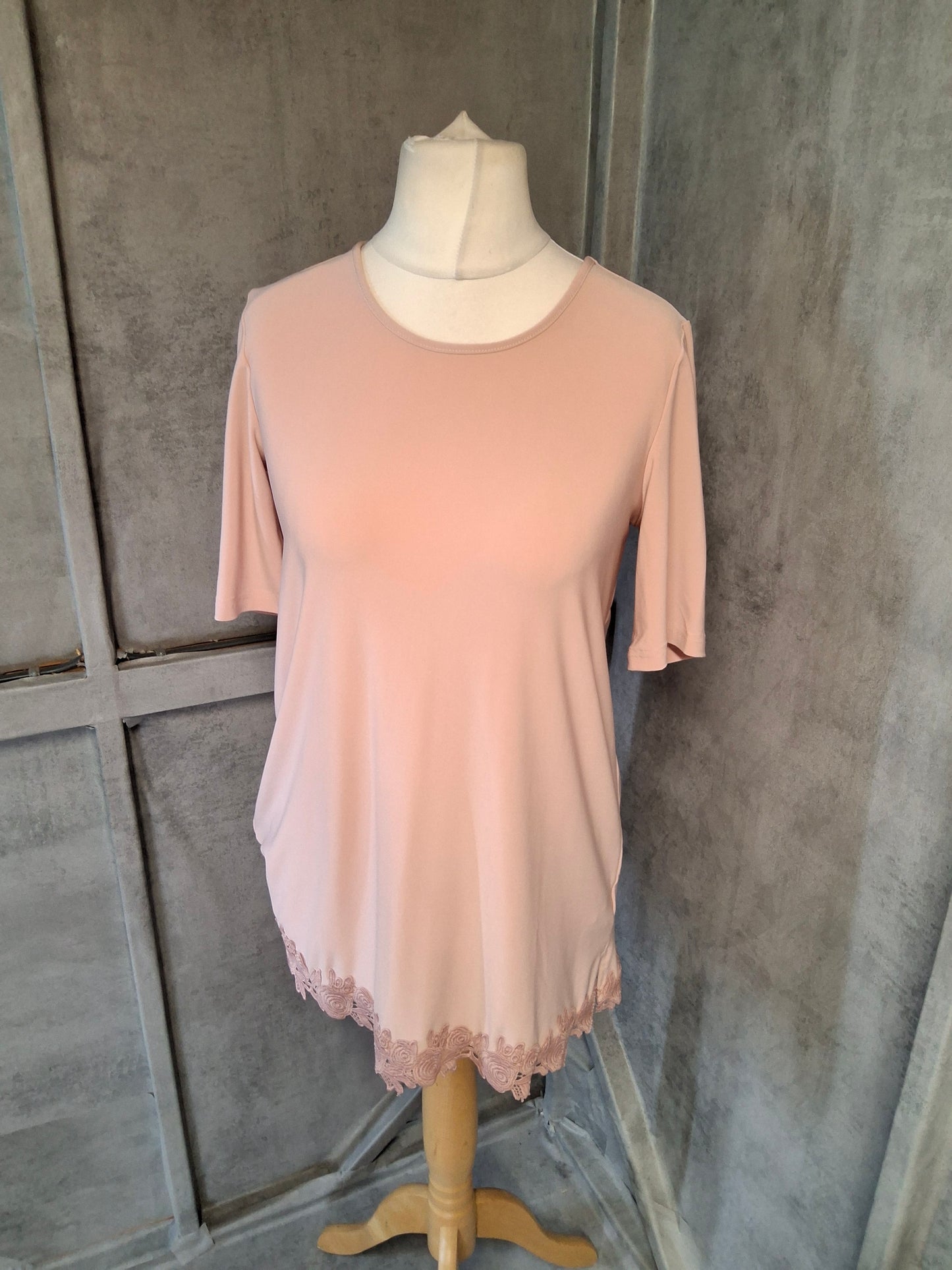 Nina Leonard Dusky Pink Lace Hem Mini Dress / Long Top – Size S (UK 10/12)