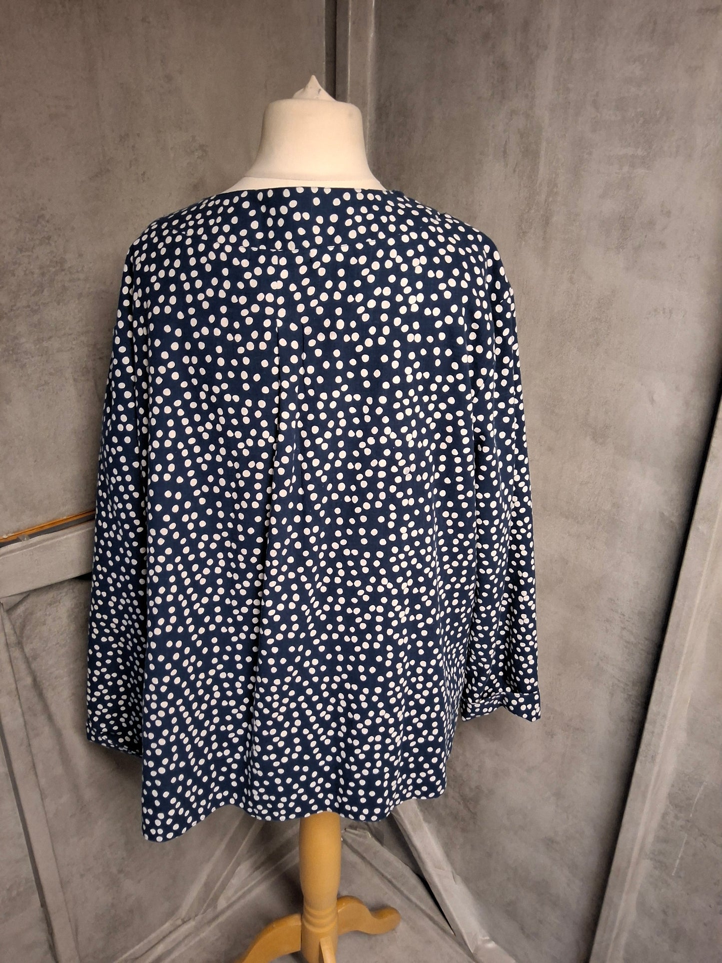 Bonmarché Navy Spot Print Blazer – Size 24 – NWT RRP £24