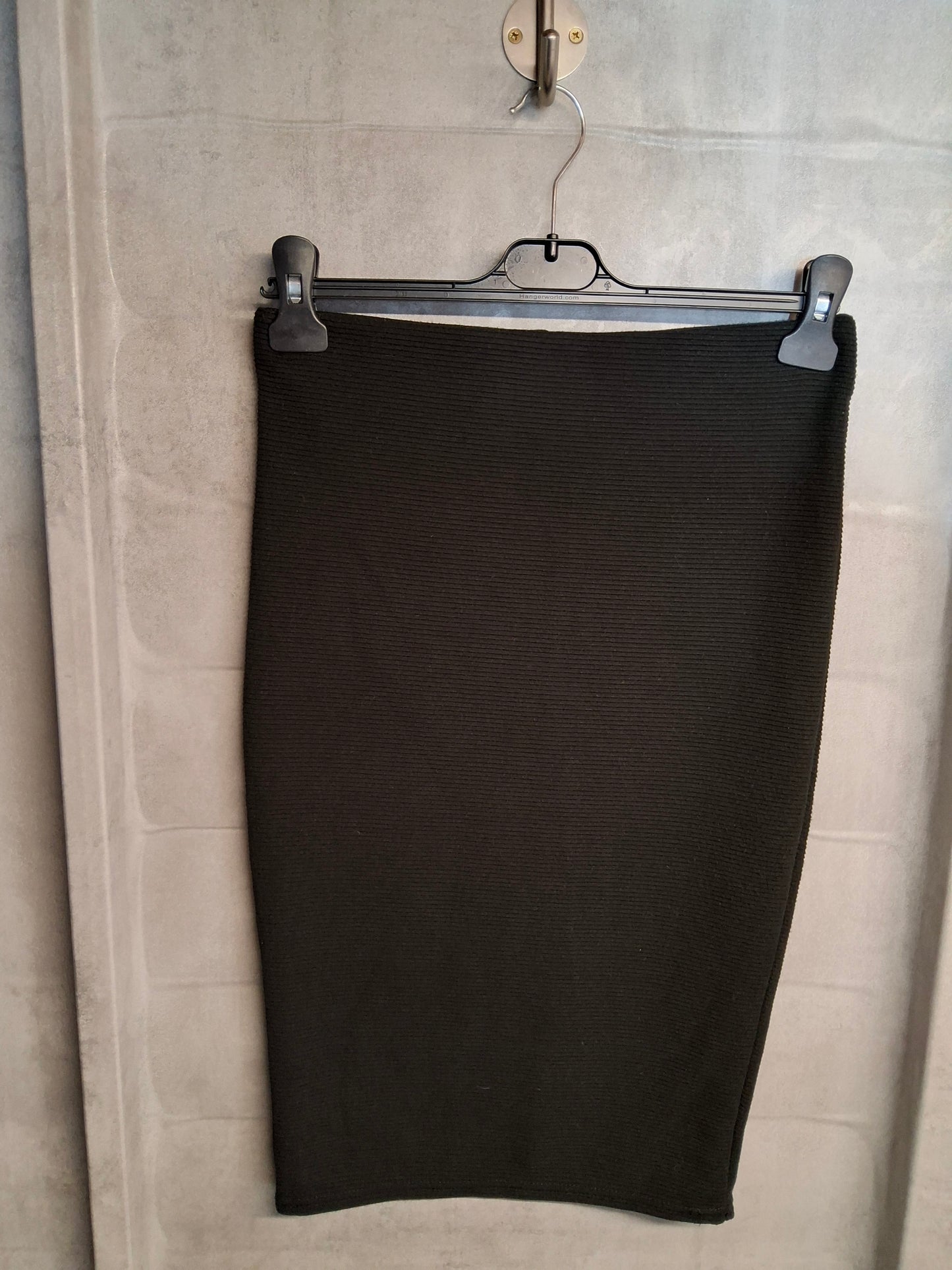 Primark Black Ribbed Bodycon Skirt ā Size 10 ā Elasticated Waist ā Knee Length