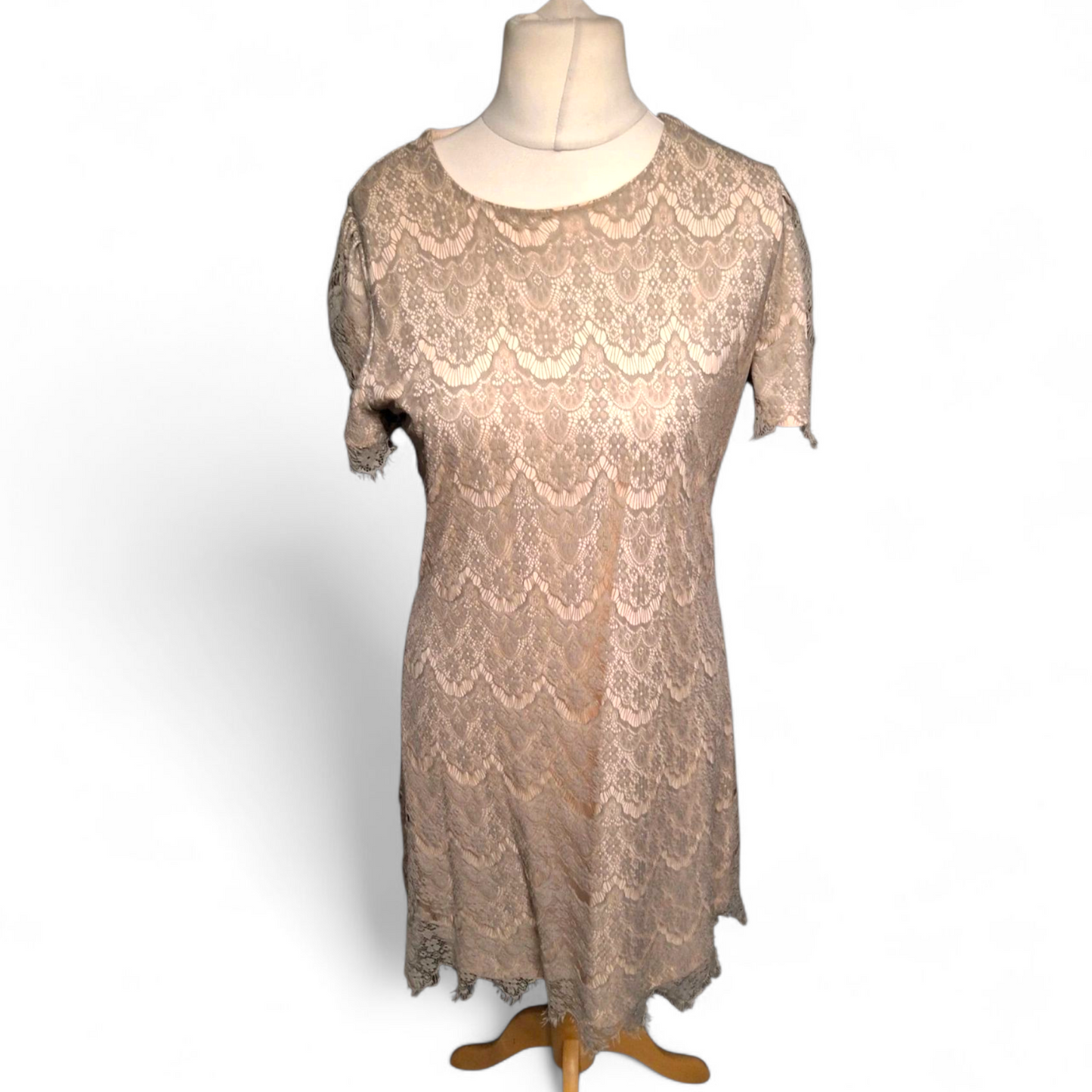 Mela London Grey & Beige Lace Dress – Size 14 – Fancy but Not Fussy