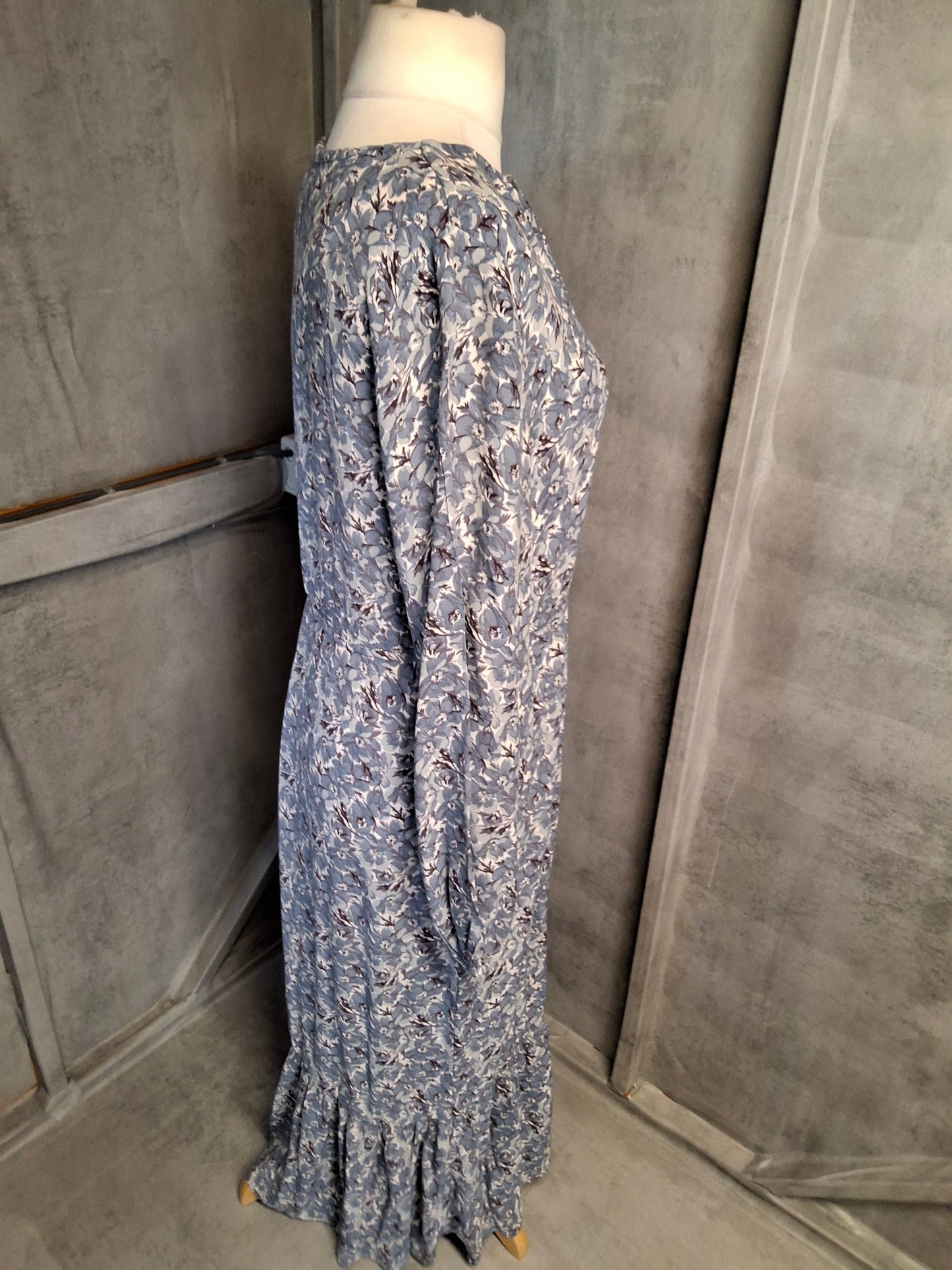 Next Blue & White Floral Maxi Dress β Size 12 β Long Sleeves, Belted
