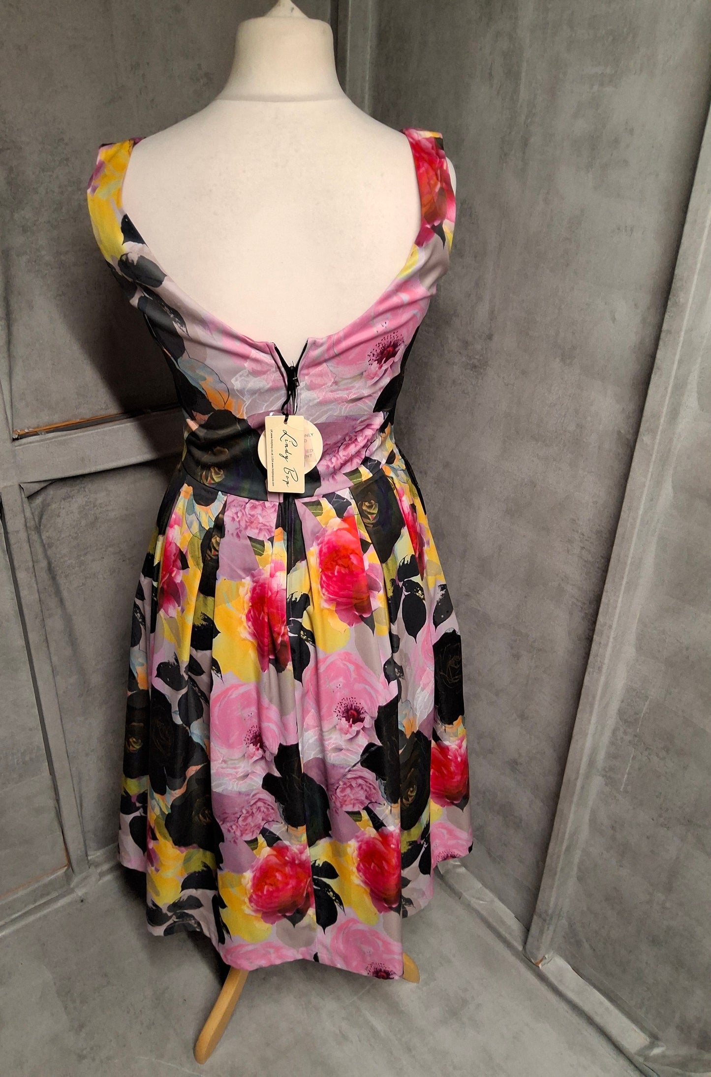 Lindy Bop Multicoloured Floral Pleated Midi Dress β Size 10 β BNWT