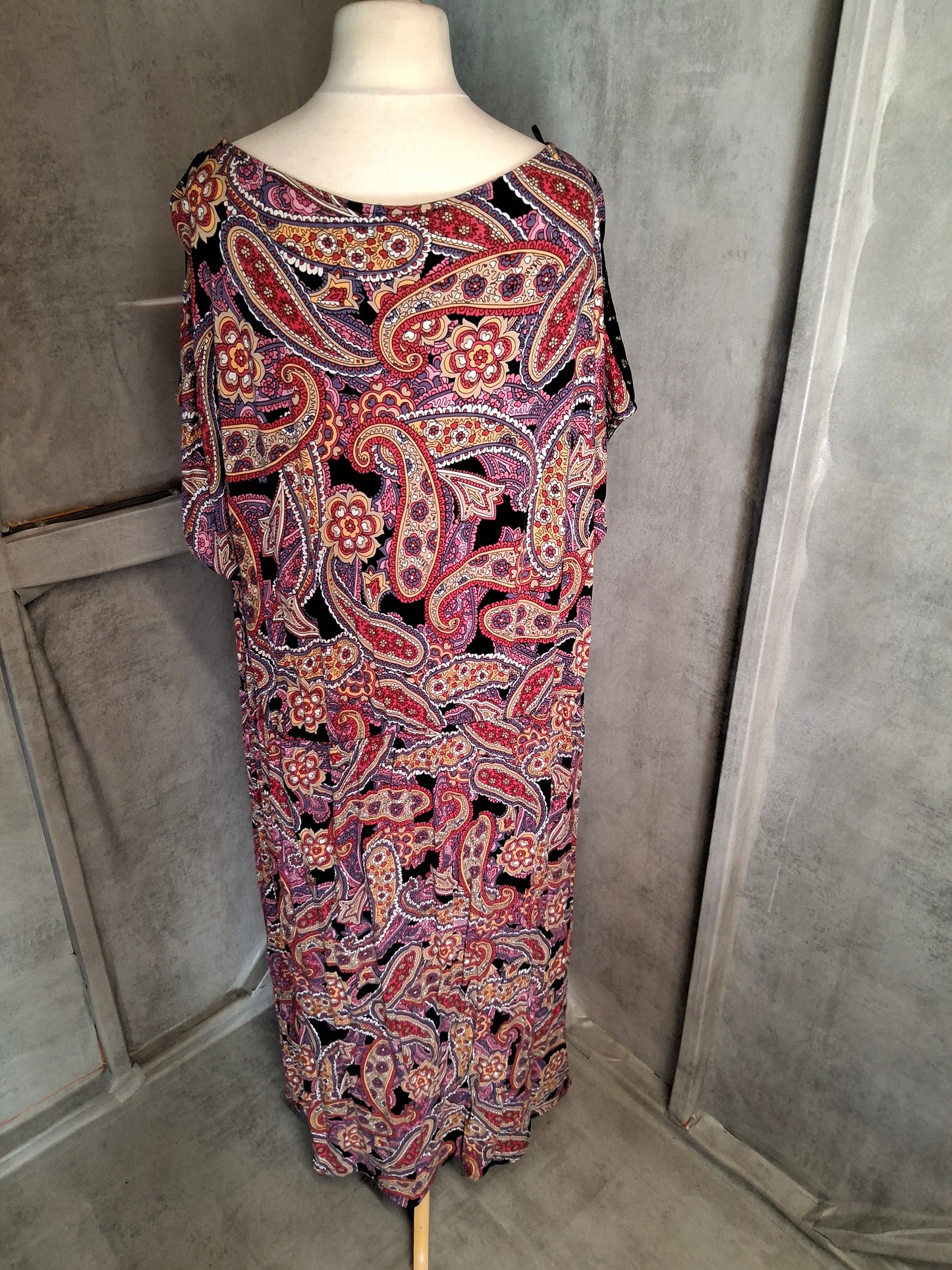 Simply Be Black Multicolour Paisley Midi Dress with Lace Detail – Size 28 – Viscose