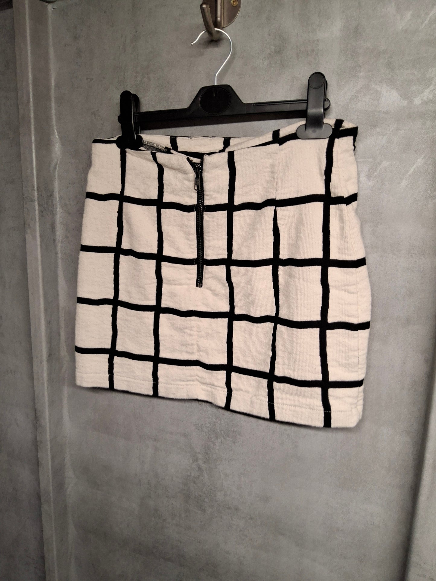 Topshop Grid Print Mini Skirt ā Size 10 ā Cotton Blend ā Monochrome