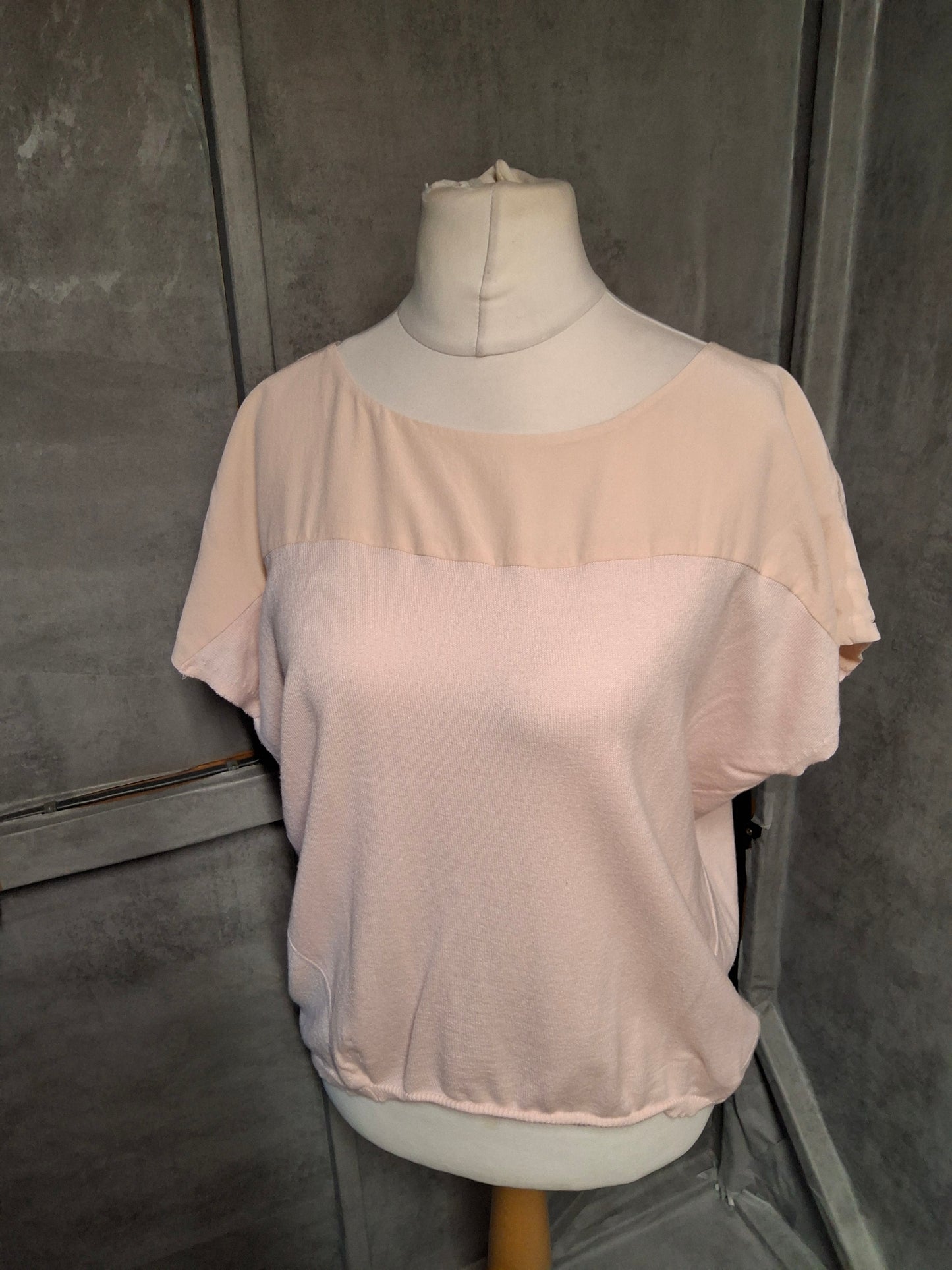 Phase Eight Pale Pink Silk-Panel Knit Top – Size 12 – Relaxed Fit