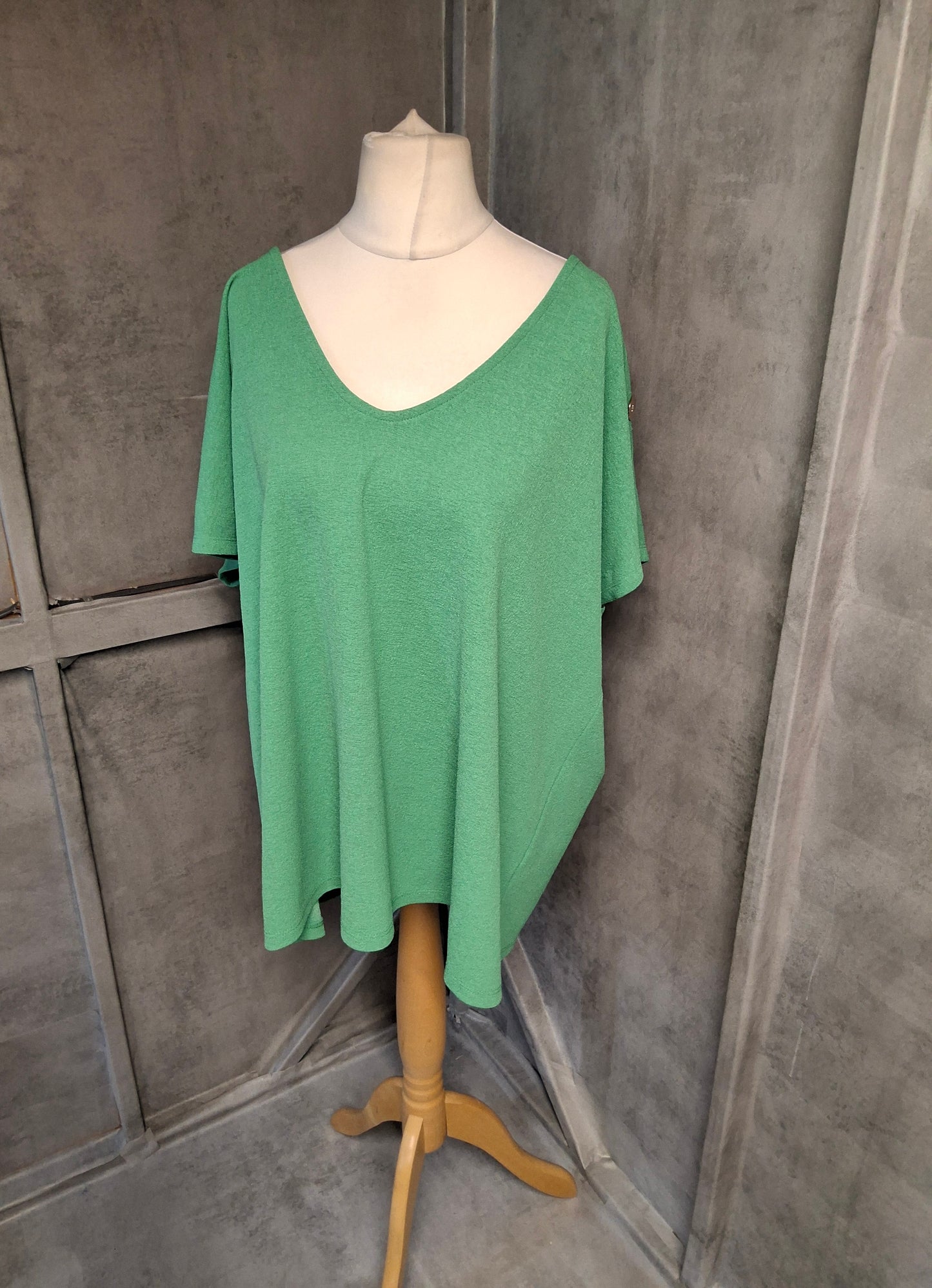 Matalan Relaxed Green Short Sleeve Top – Size 24