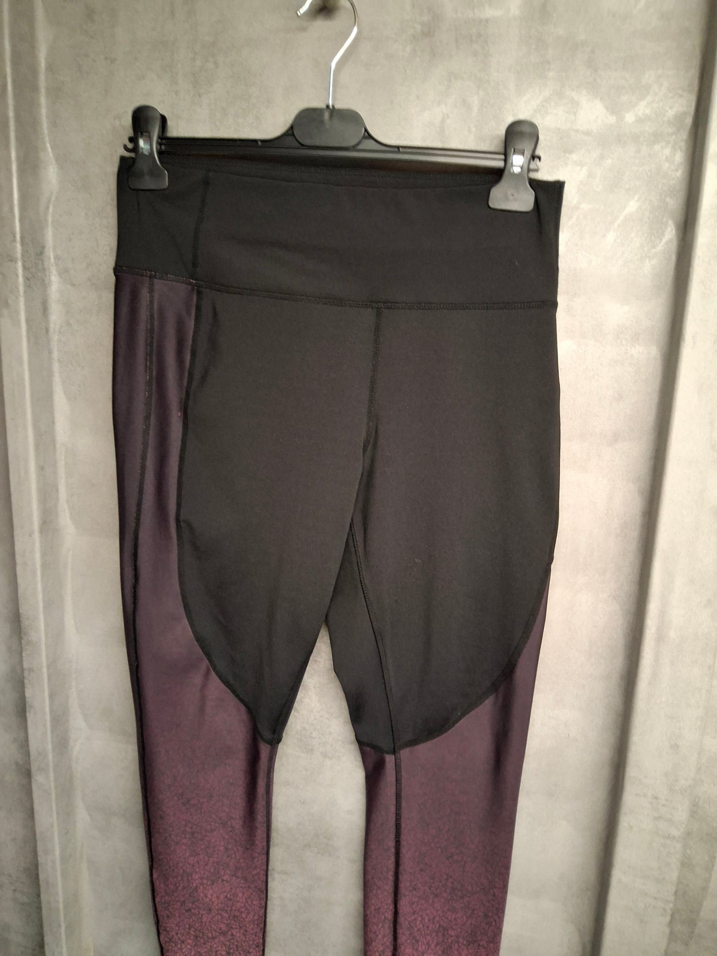 Matalan Black & Purple Ombré Gym Leggings – Size 12 – For When You're Working Out (or Just Working on Surviving)