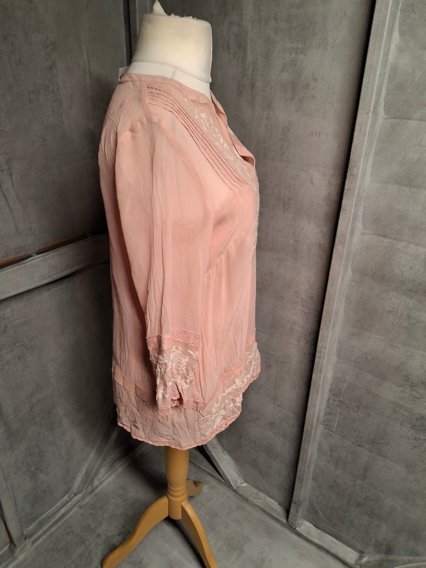 Monsoon Light Pink Embroidered Blouse – Size 12 – 100% Viscose – NWT RRP £49