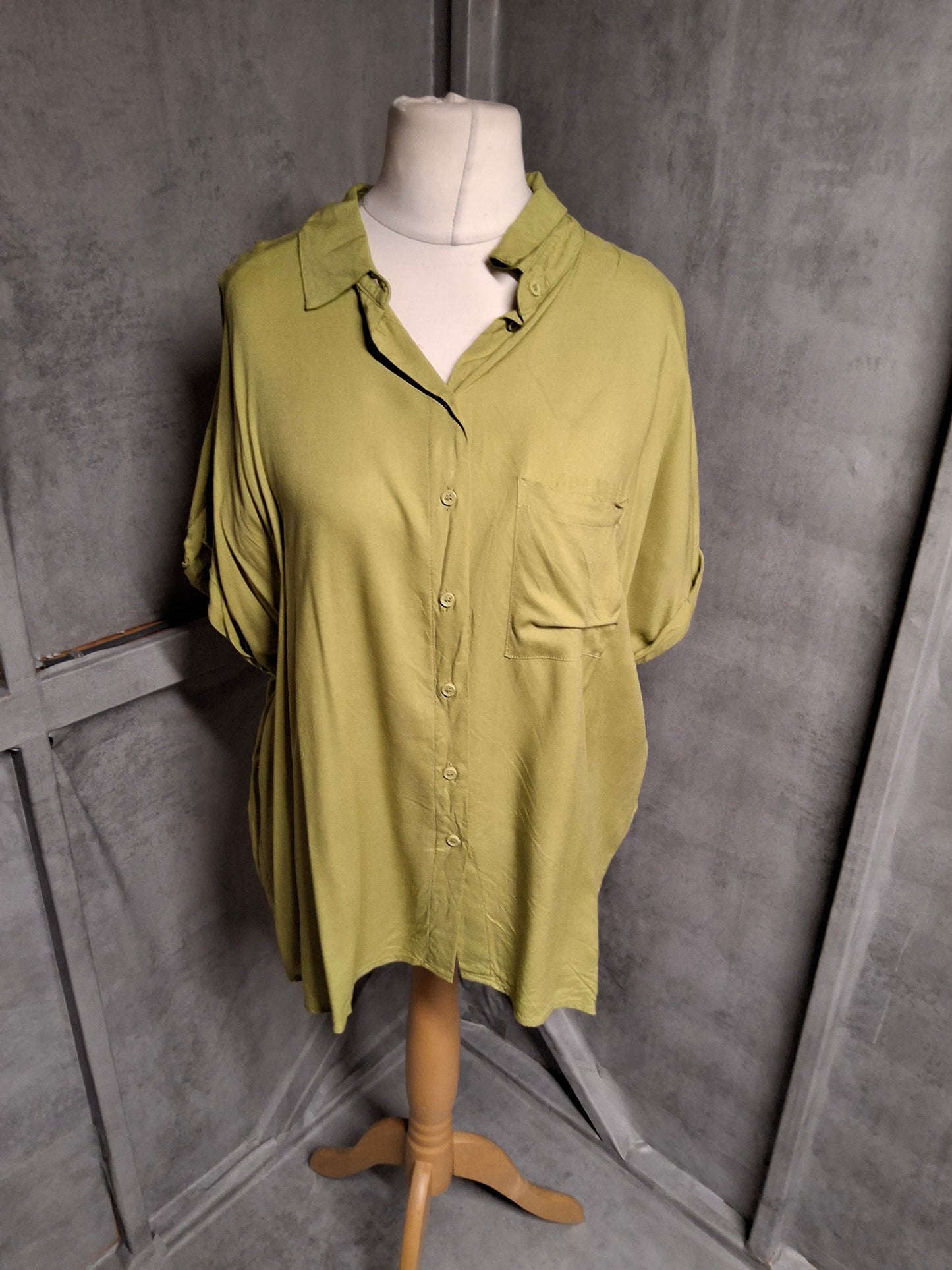 George Relaxed Fit Green Shirt – Size 16 – For When You’re Too Tired to Try, But Still Want Compliments