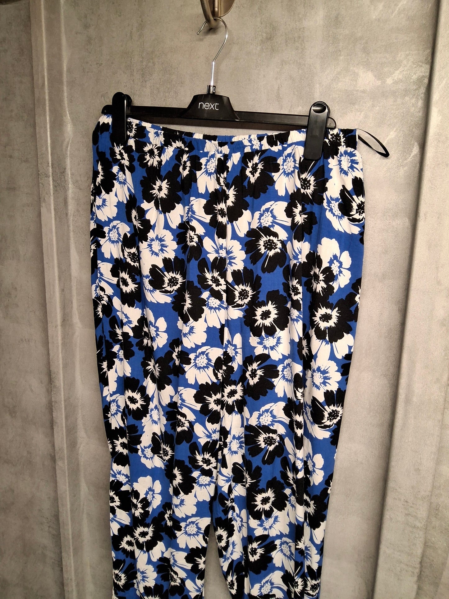 George Blue Floral Lightweight Trousers Size 18 β Slim Leg Viscose
