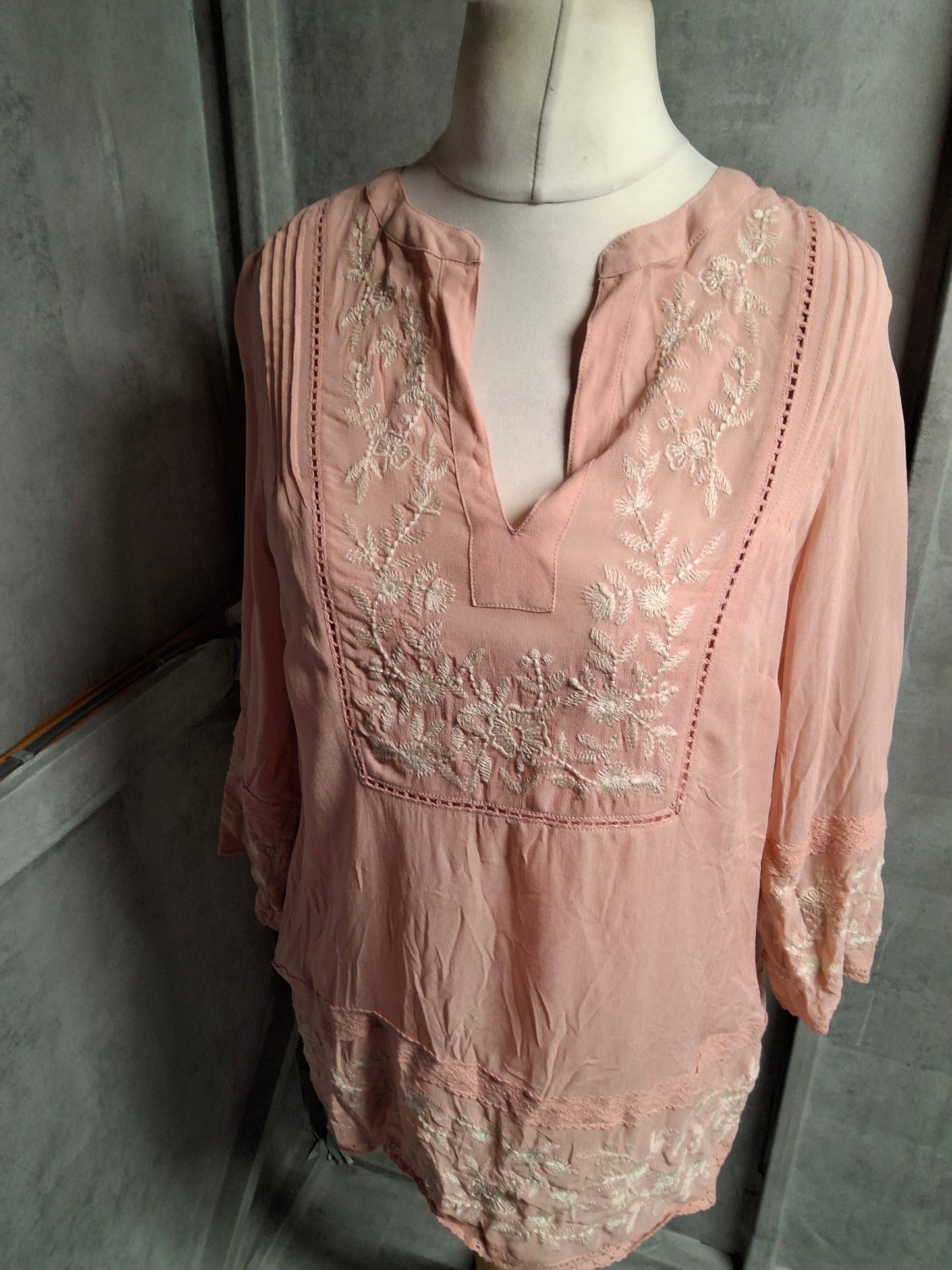 Monsoon Light Pink Embroidered Blouse – Size 12 – 100% Viscose – NWT RRP £49