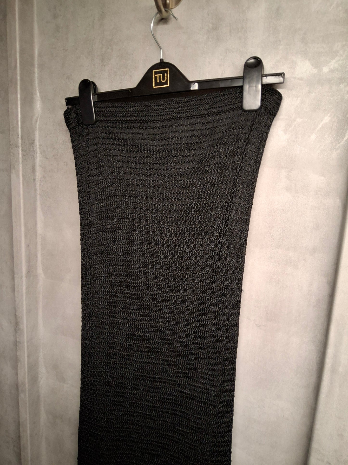 Y2K Dorothy Perkins Black Crochet Fringe Skirt – Size 12 – Festival Vibes 🖤
