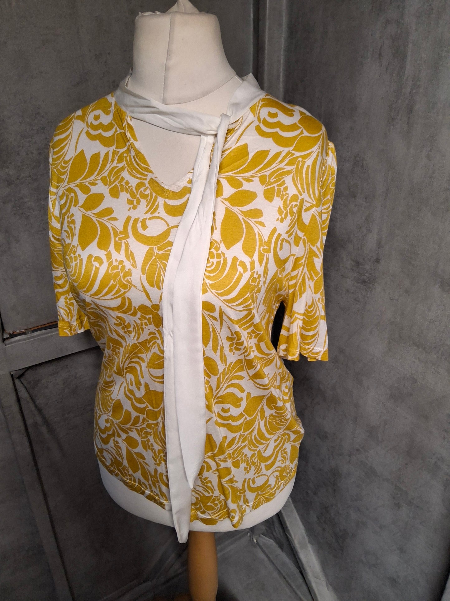 M&S Mustard & White Print Tie-Neck Top – Size 12