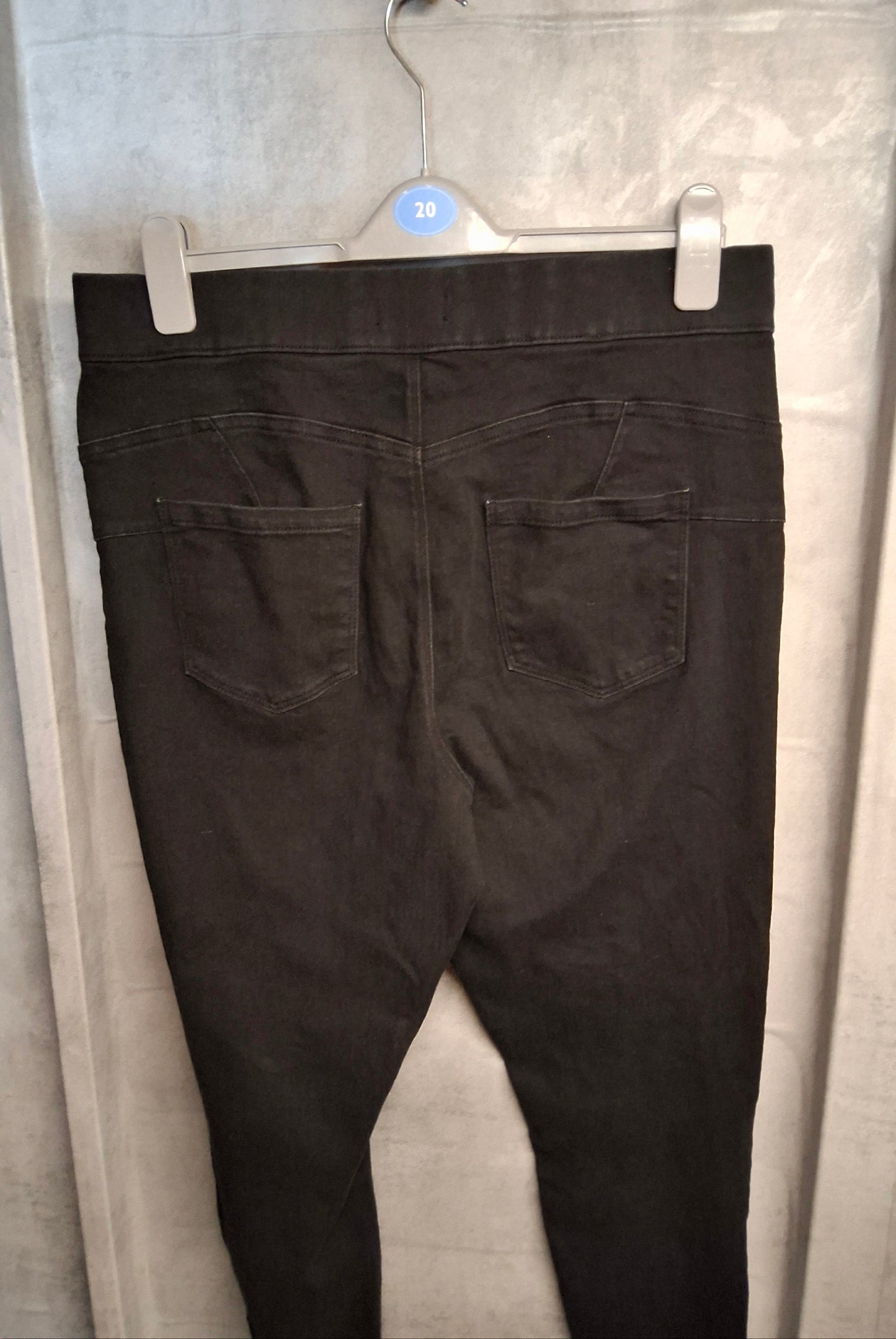 Matalan Black Skinny Jeggings ā Size 16 ā High Waist, Elasticated Fit