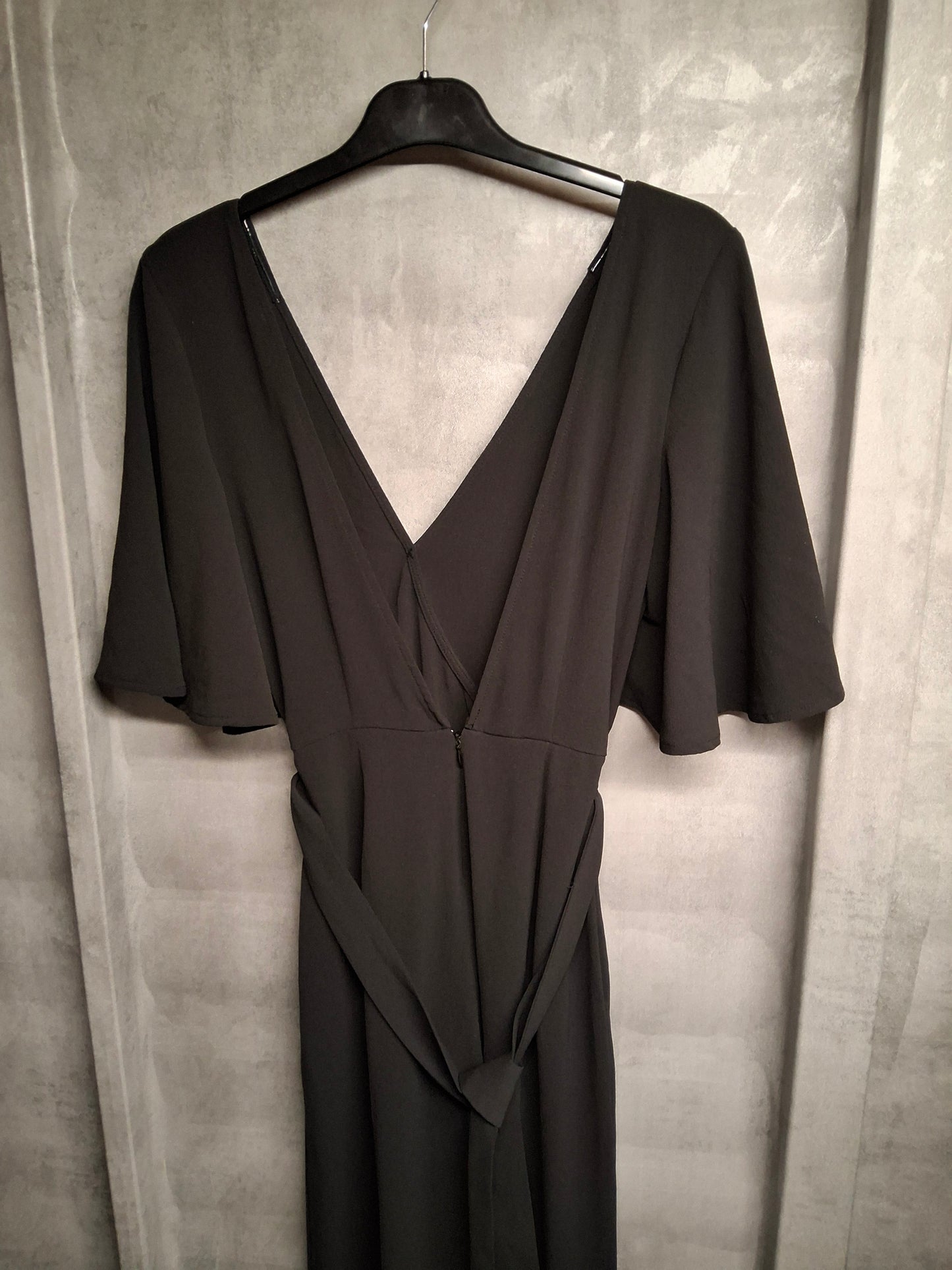 H&M Black Flared Leg Belted Jumpsuit – Size EU34 (UK size 6, fits 8)