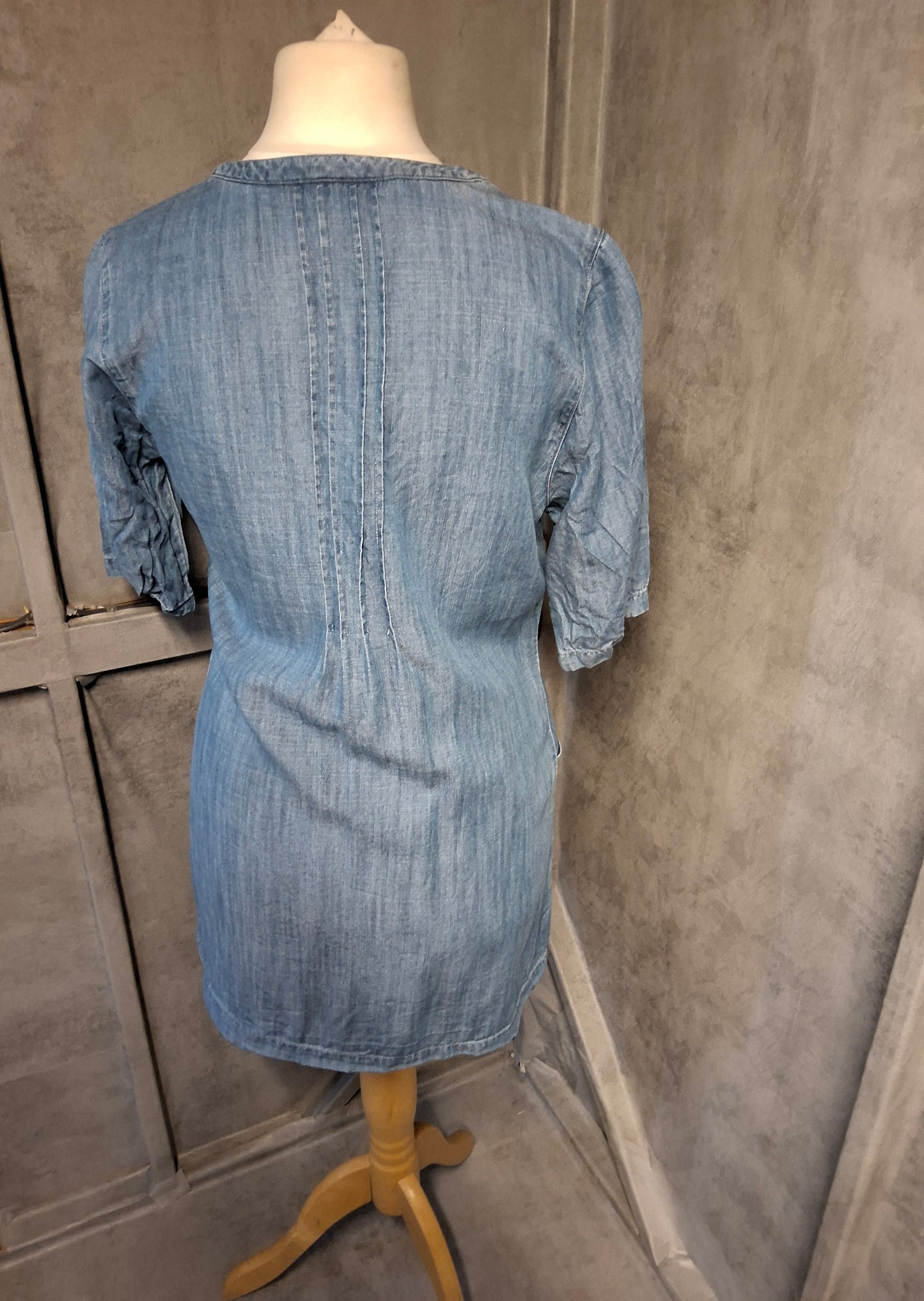 Weird Fish Tencel Denim Dress – Size 12 with Pockets!