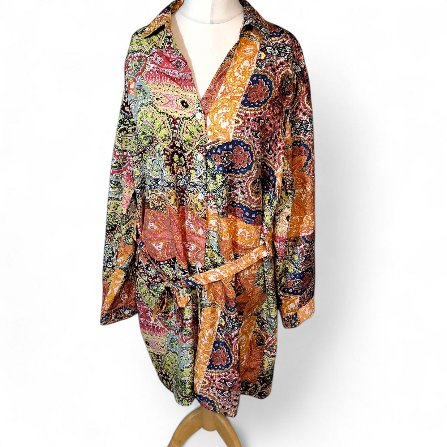 Boohoo Multicoloured Patterned Belted Shirtdress β UK 18